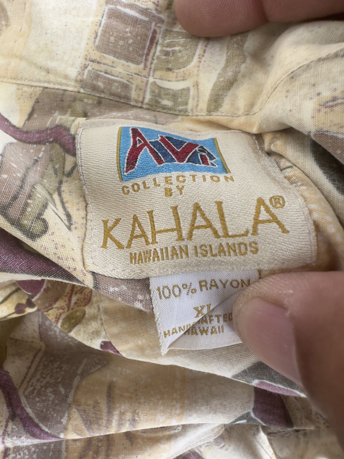 Other PreOwned Kahala Hawaiian Print Full Button Beige Men's XL Size US XL / EU 56 / 4 - 4 Thumbnail