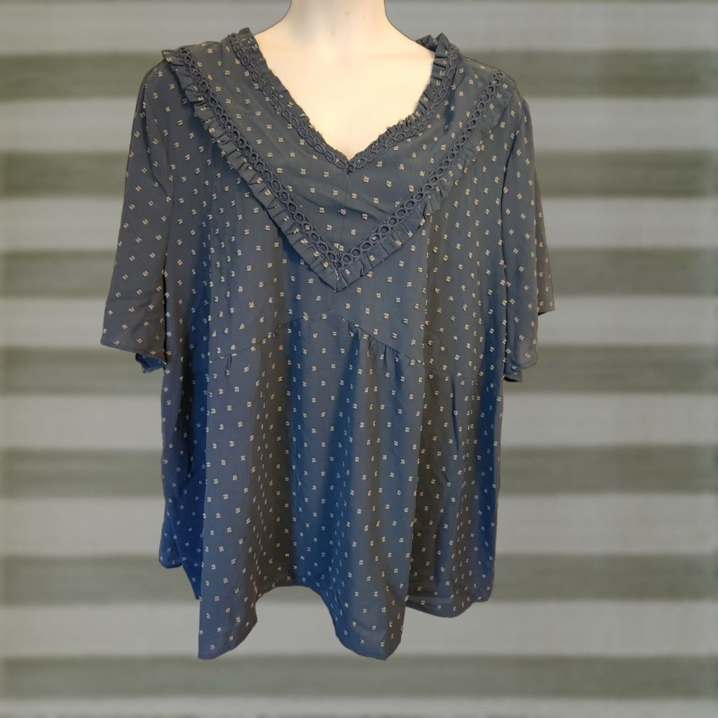 Vintage Bloomchic Blue Swiss Dot Lace Trim Tunic Top 28 Plus Size Women V-Neck Short Sleeve Blouse Casual Size 4XL / US 24-26 - 1 Thumbnail