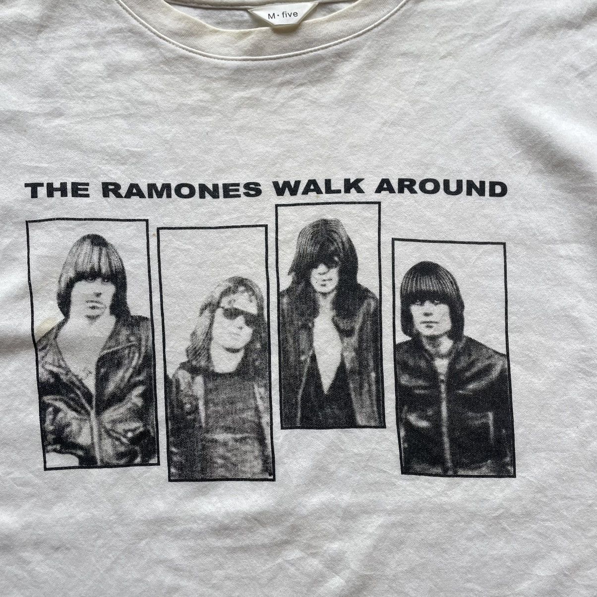 Band Tees × Japanese Brand × Vintage 🔥🔥🇯🇵M Five Japanese Brand Ramones Punk Rock Band Collab Tee Size US M / EU 48-50 / 2 - 2 Thumbnail