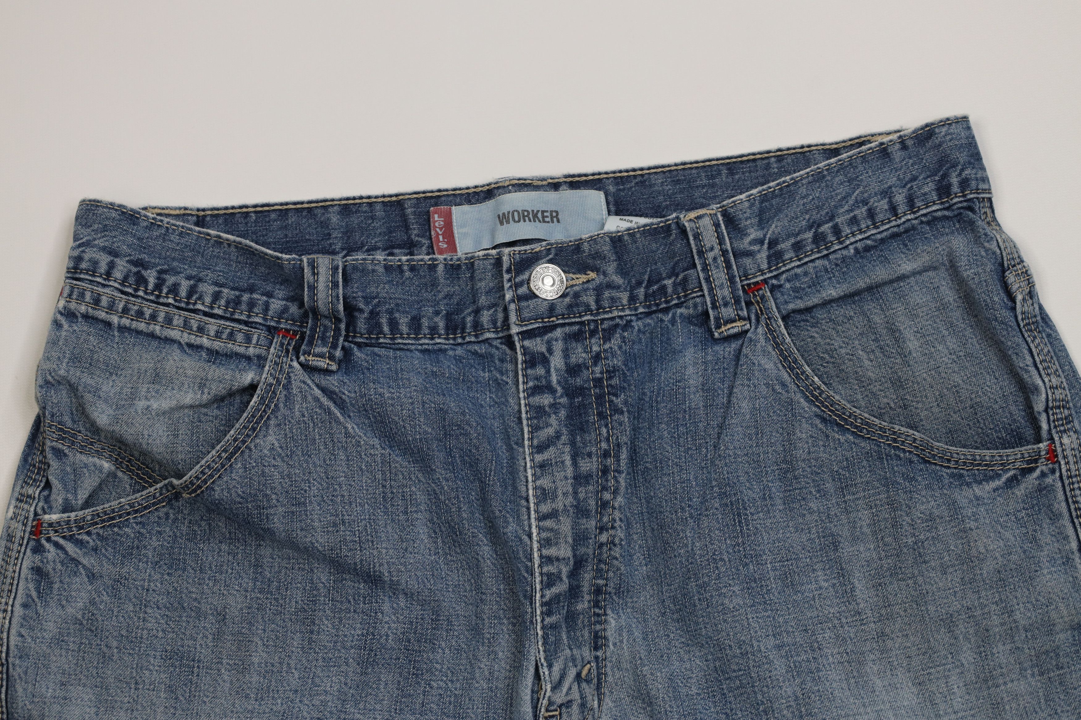 Levi's Vintage Y2K 2003 Levis Worker Big Pocket Dungaree Shorts Size US 33 - 2 Thumbnail
