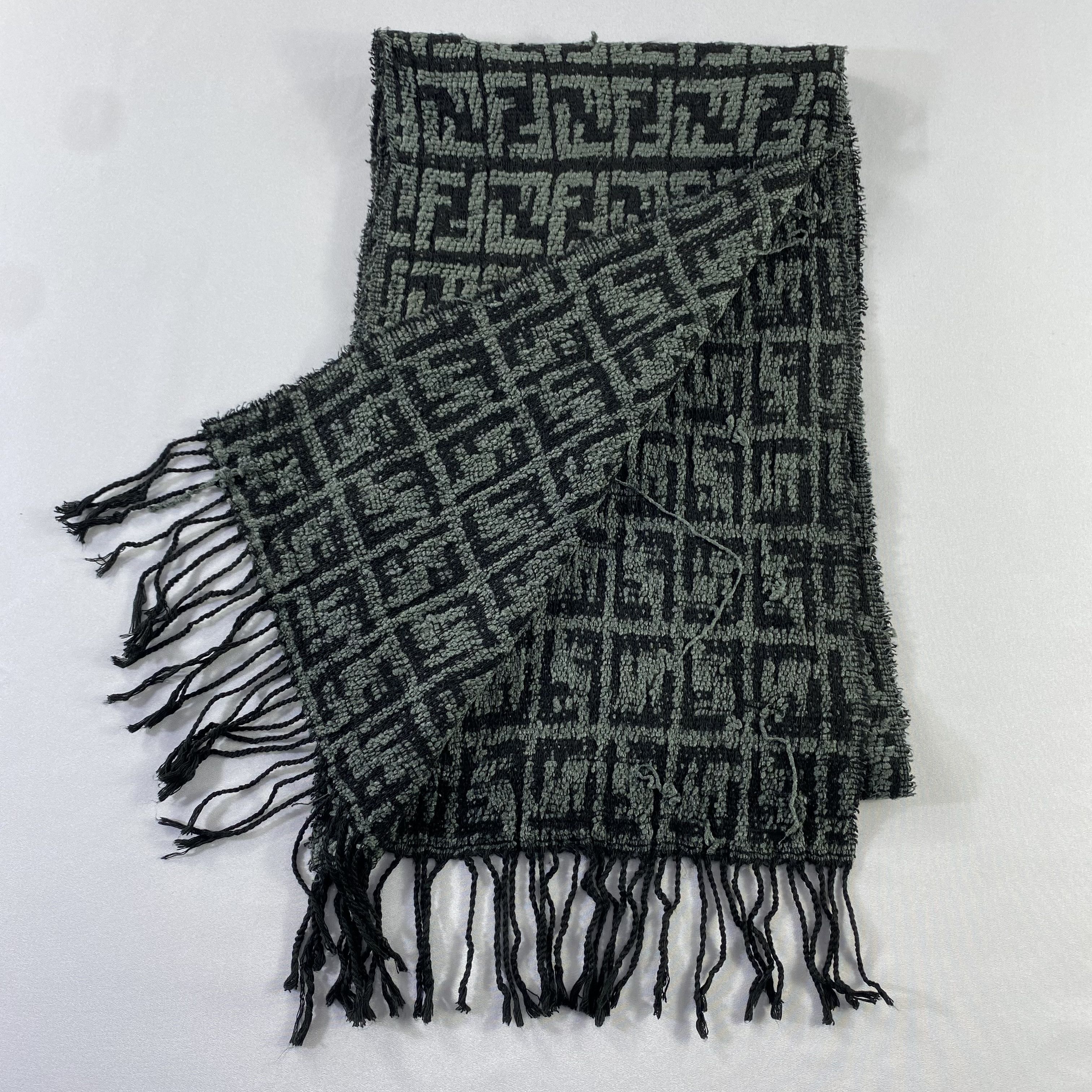 Fendi × Vintage Fendi Scarf Plaid Neck Wrap Muffler Size ONE SIZE - 4 Thumbnail