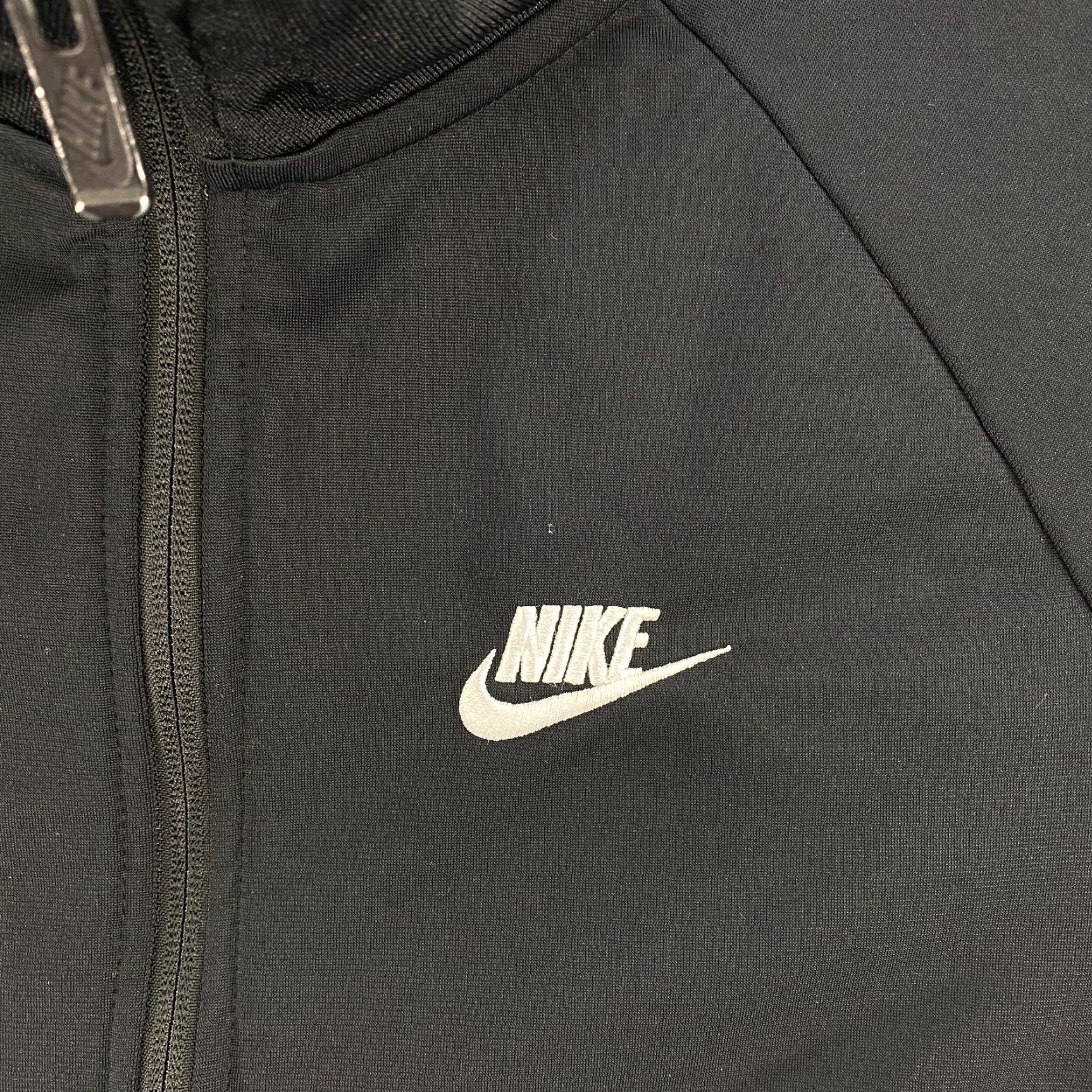 Nike Nike Just Do It Logo Shirt Adult Small Black Jacket Size S / US 4 / IT 40 - 3 Thumbnail