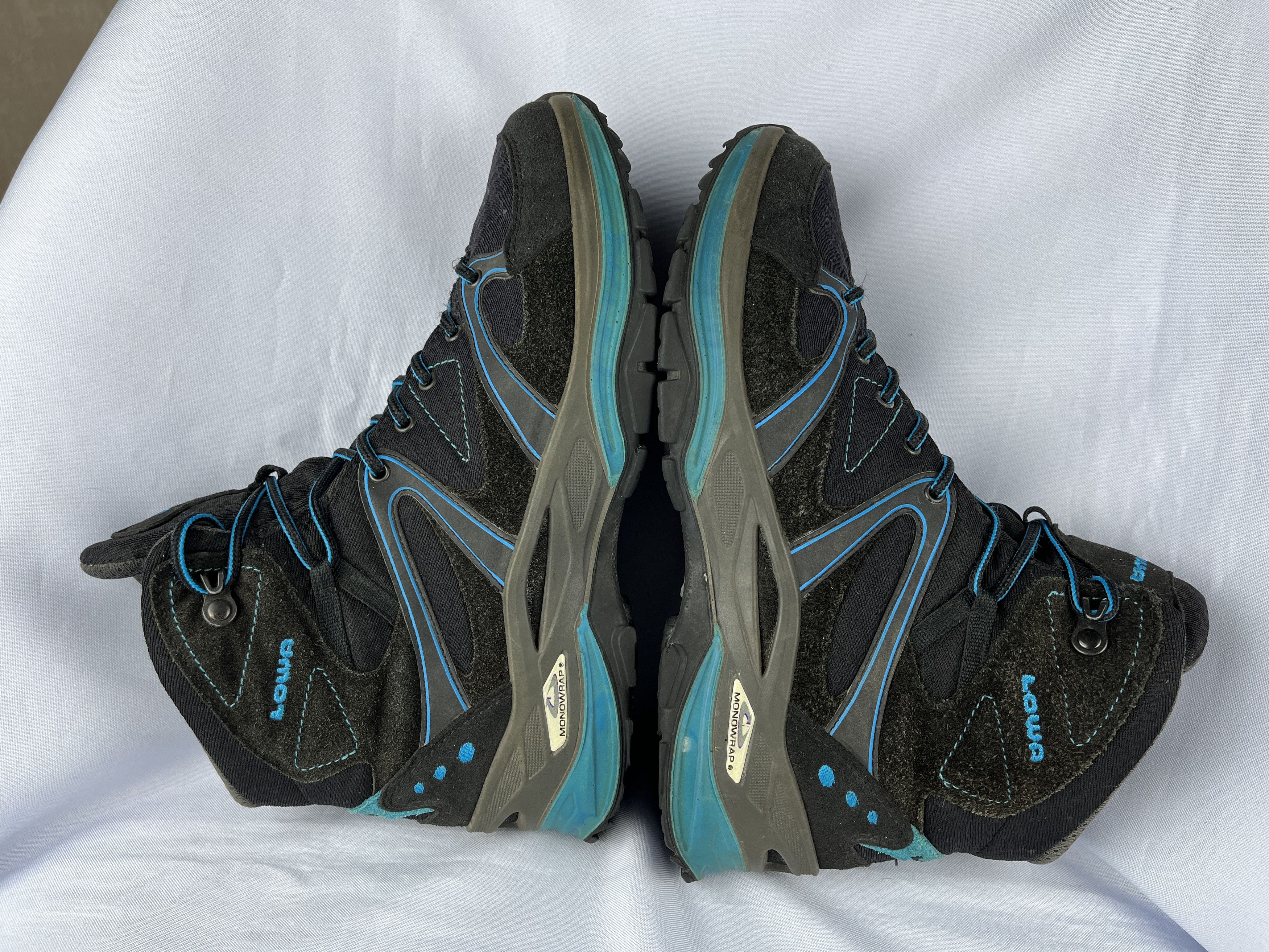 LOWA Lowa Kalix GTX Mid Women's Gore-Tex Boots Size US 7.5 / IT 37.5 - 7 Thumbnail