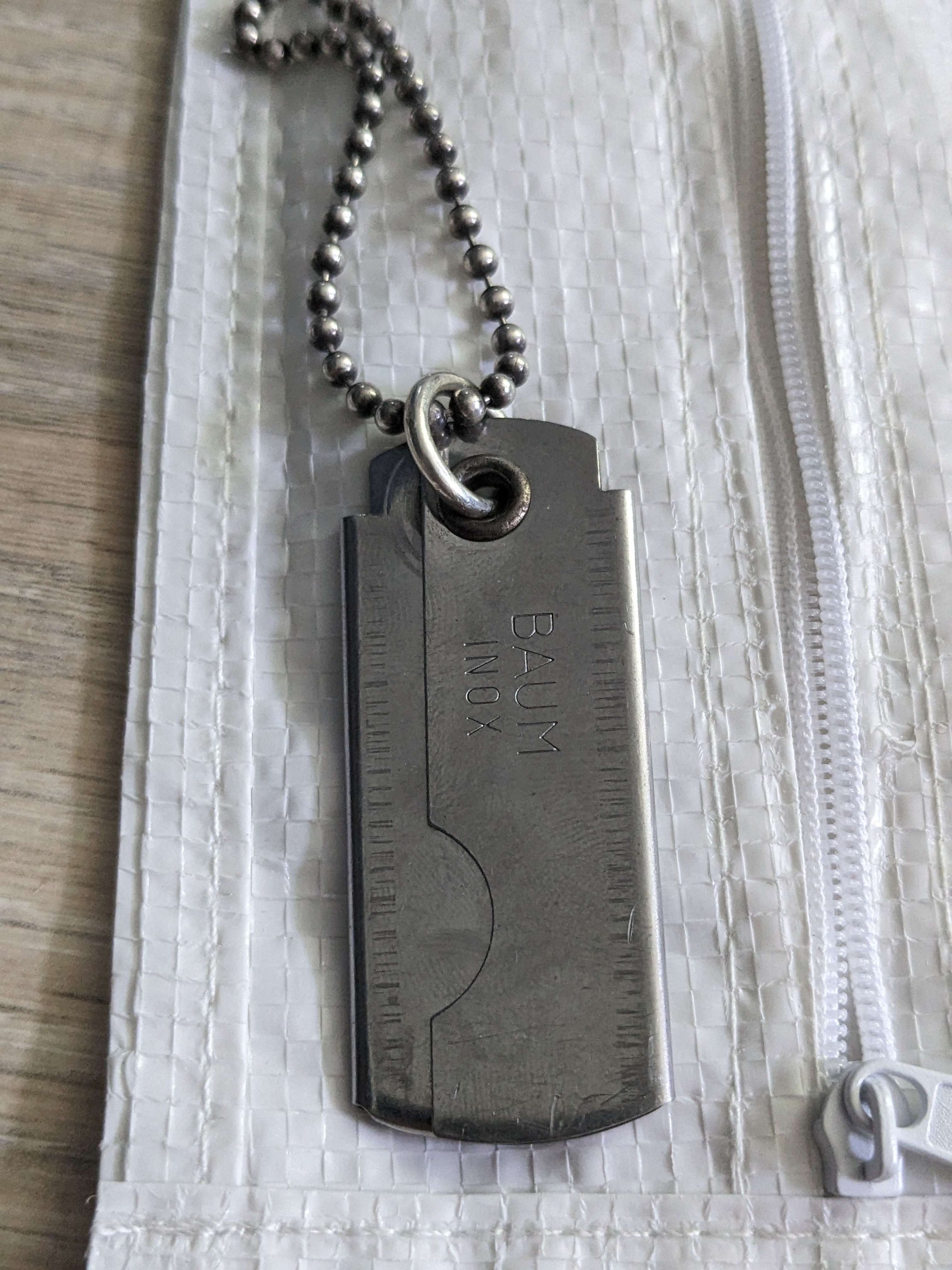 アクセサリー CAROL CHRISTIAN POELL PORTABLE BLADE Portable Blade Chain – The Library 1994