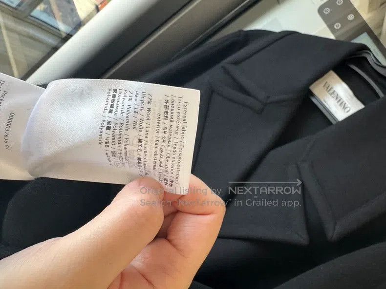 Valentino Valentino Black coat Size S / US 4 / IT 40 - 4 Thumbnail