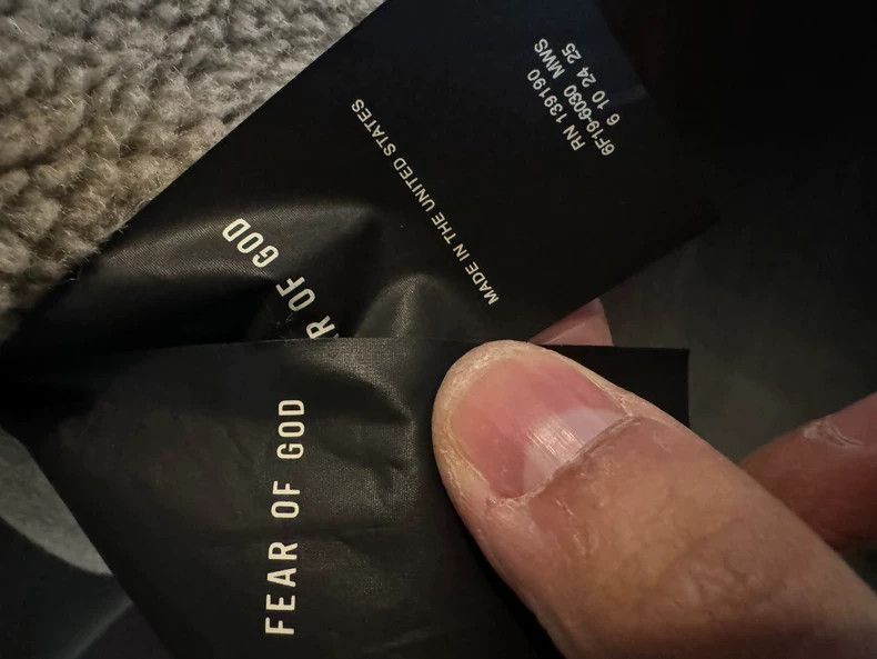 Fear of God Fear of God Slanted wolf fur coat Size US M / EU 48-50 / 2 - 7 Thumbnail