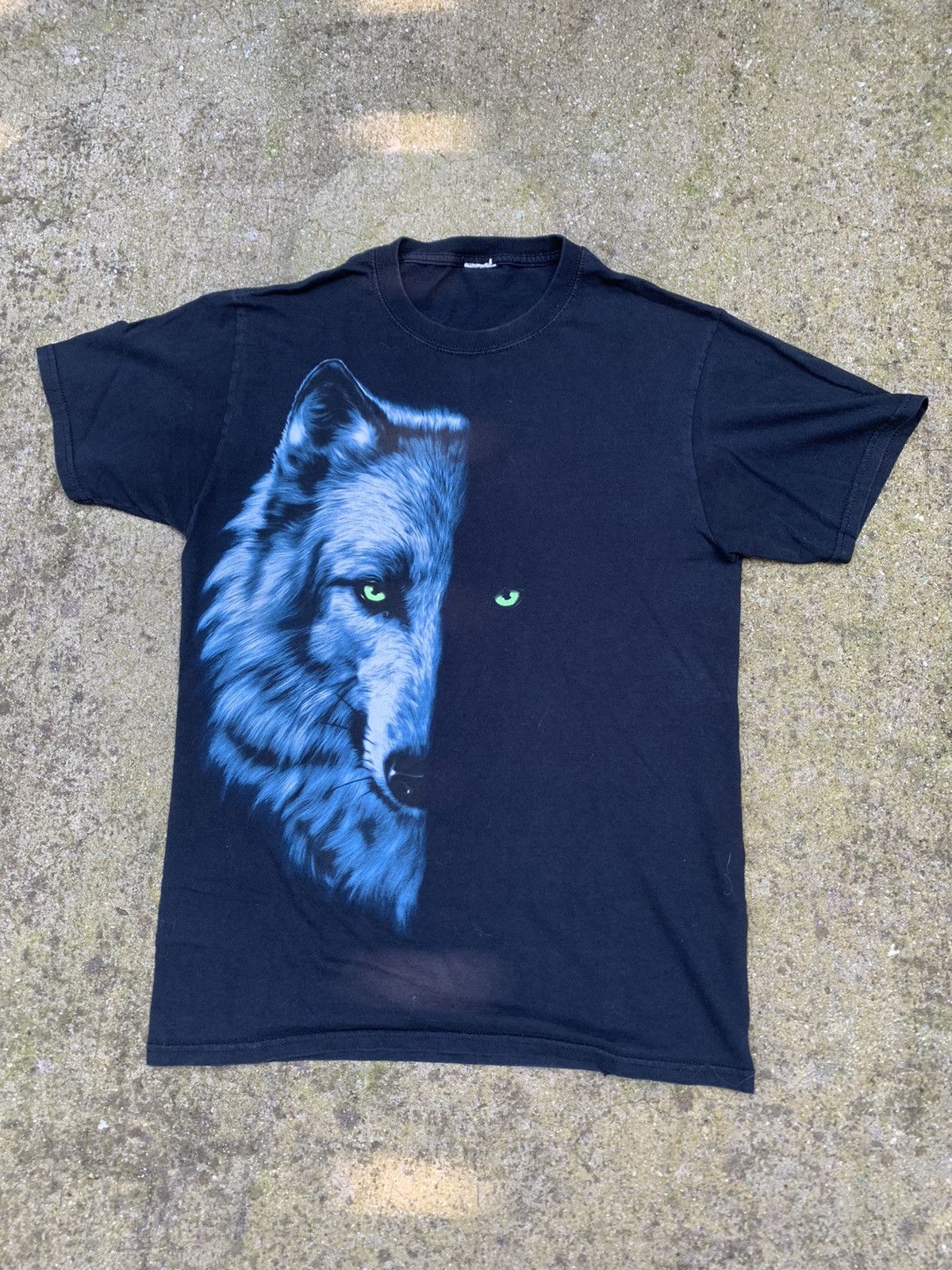 Vintage Vintage Wolf T Shirt Size US S / EU 44-46 / 1 - 1 Thumbnail