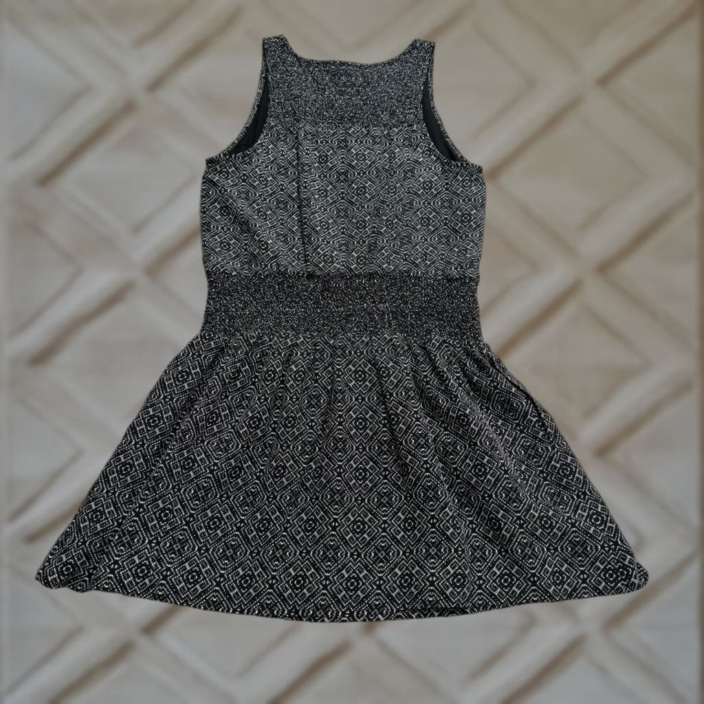 Joie JOIE Silk Geometric Smocked A-Line Mini Dress Women S Black Sleeveless Size S / US 4 / IT 40 - 1 Thumbnail
