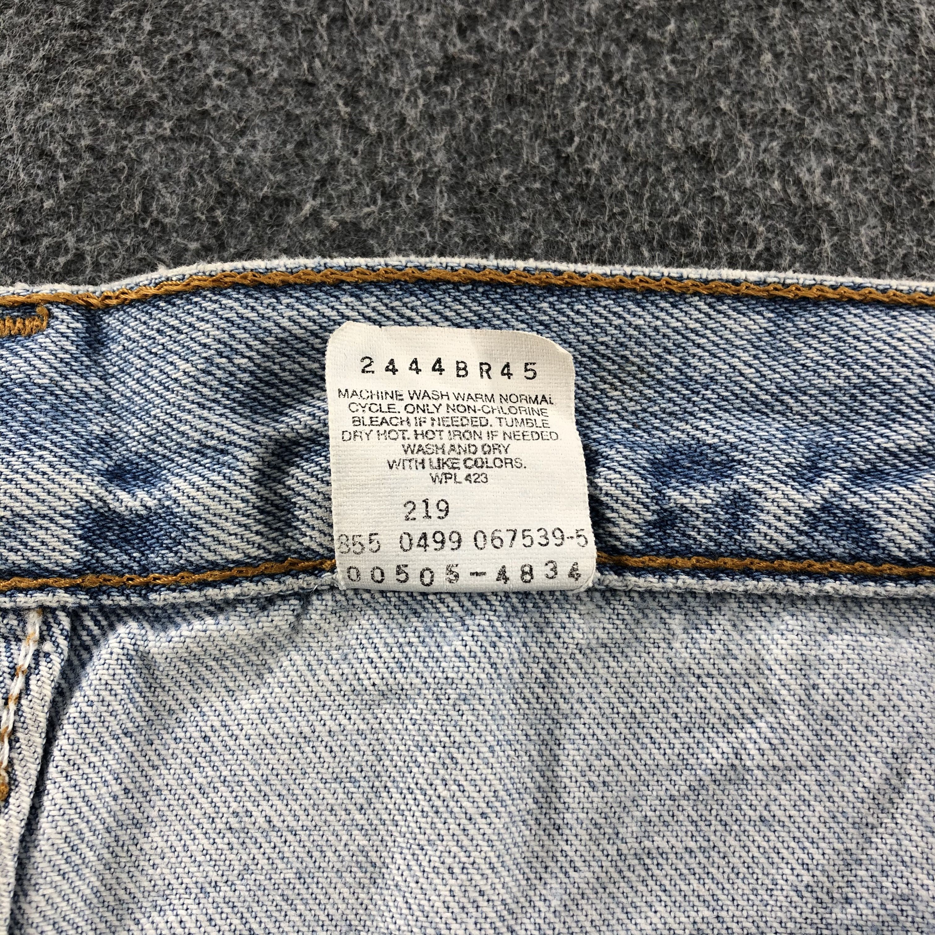 Levi's Vintage 90s Light Wash Levis 505 Jeans- J1299 Size US 33 - 10 Thumbnail