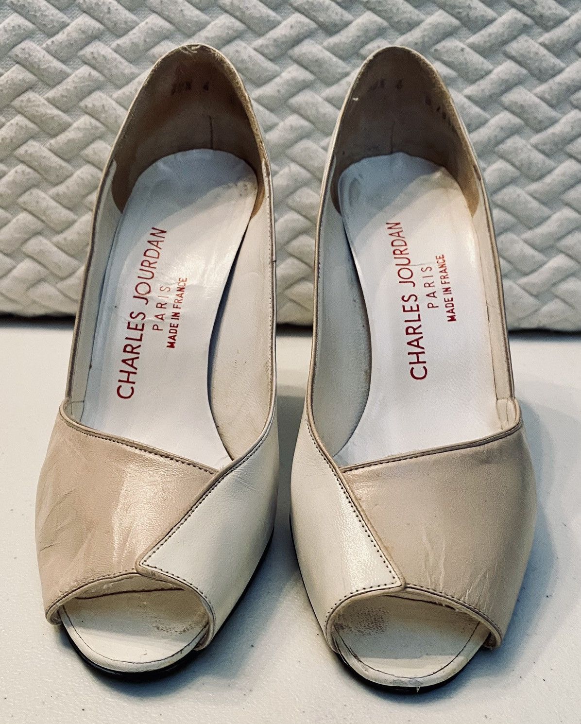 Charles Jourdan Charles Jourdan Paris 🇫🇷 Contrast Leather Peep Toe Heels 6 B Size US 6.5 / IT 36.5 - 4 Thumbnail