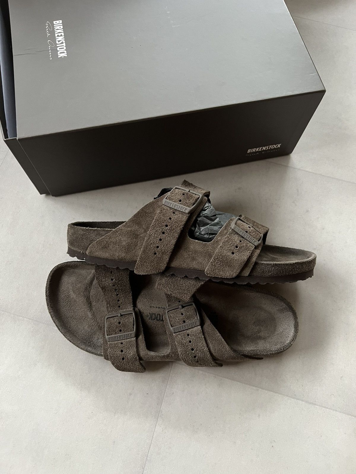 BIRKENSTOCK Rick Owens 新品 Rick Owens Arizona Natural Leather in Black | BIRKENSTOCK UAE
