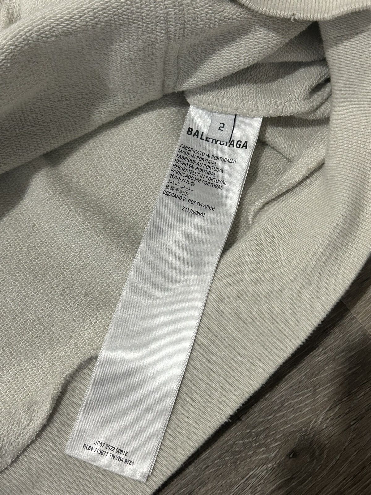 Balenciaga Cancelled Balenciaga Be Different Apple Logo Hoodie Size US XL / EU 56 / 4 - 5 Thumbnail