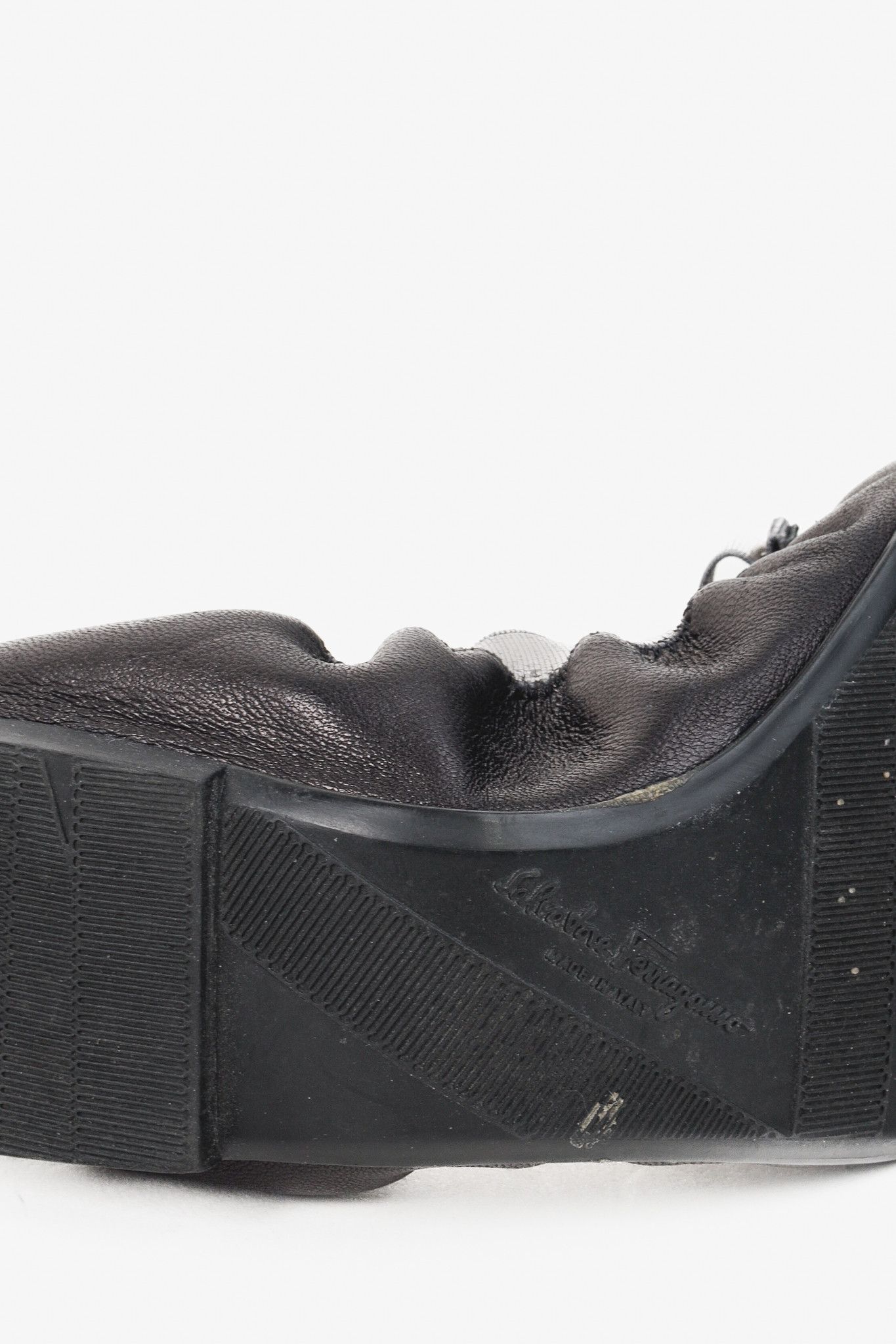 Salvatore Ferragamo Salvatore Ferragamo Black Silver Vara Patent Ballet Flat Size US 5 / IT 35 - 5 Thumbnail