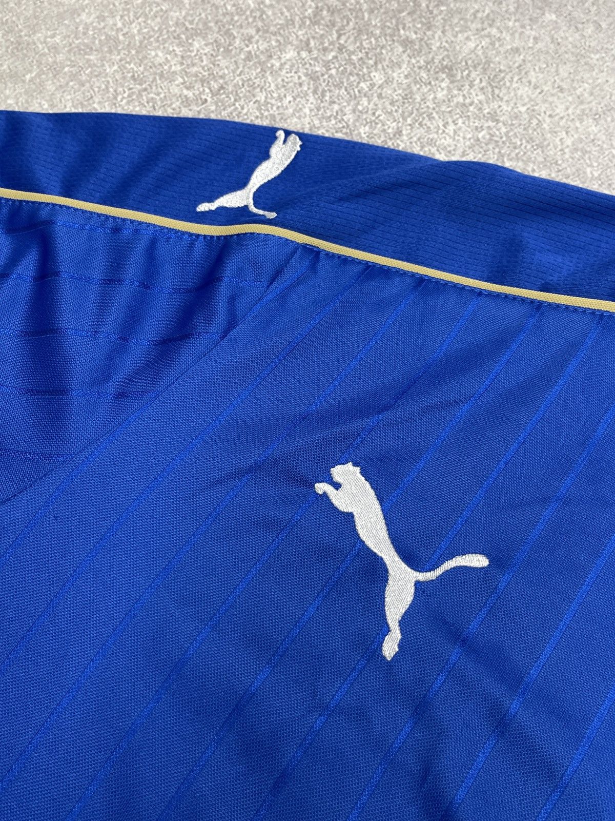 Puma × Vintage Vintage Puma Italy Forza Azzuri Soccer Jersey Football Club Size US M / EU 48-50 / 2 - 5 Thumbnail