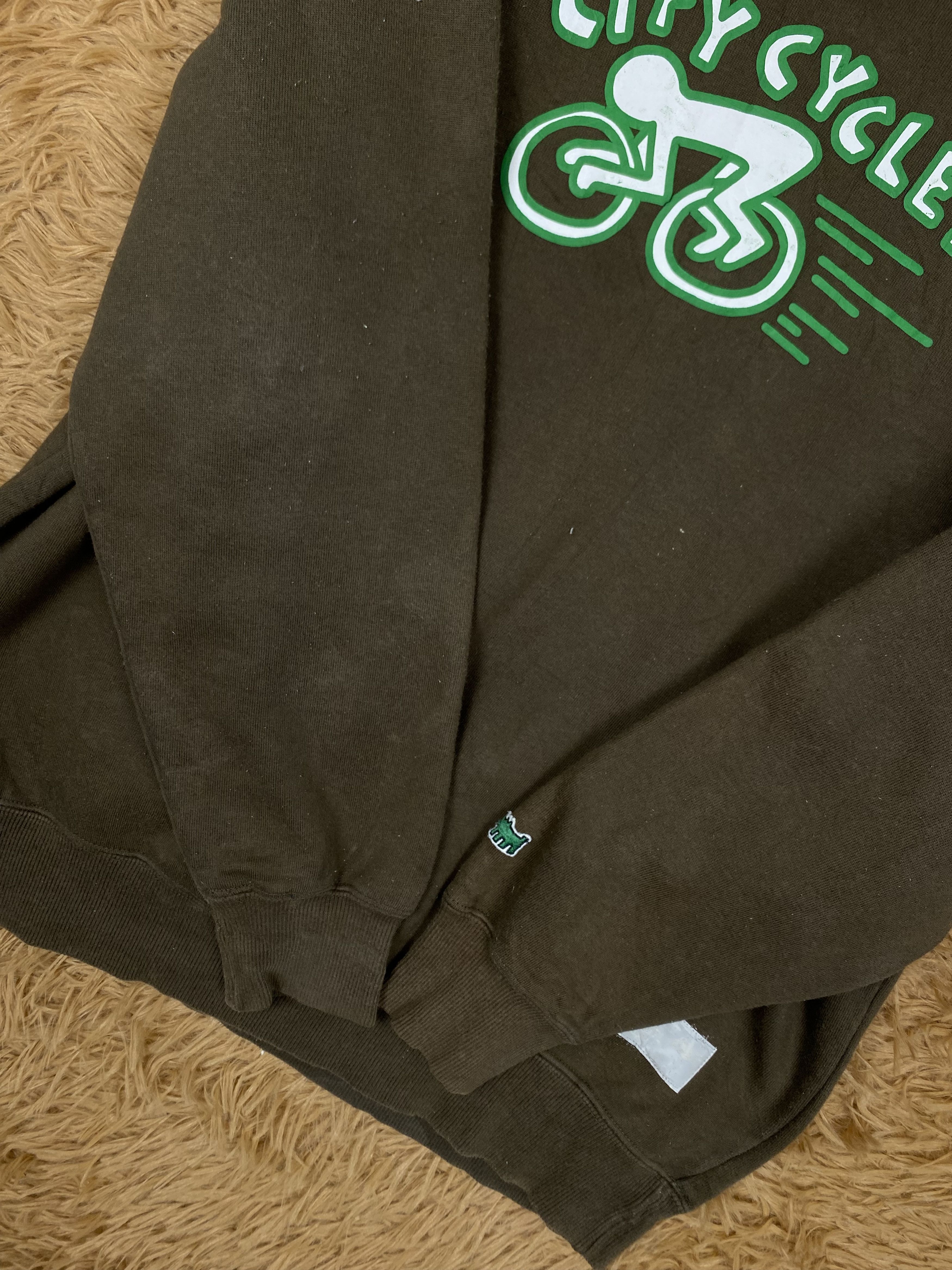 Uniqlo Vintage Uniqlo X Keith Haring Sweatshirts PS0281 Size US L / EU 52-54 / 3 - 4 Thumbnail