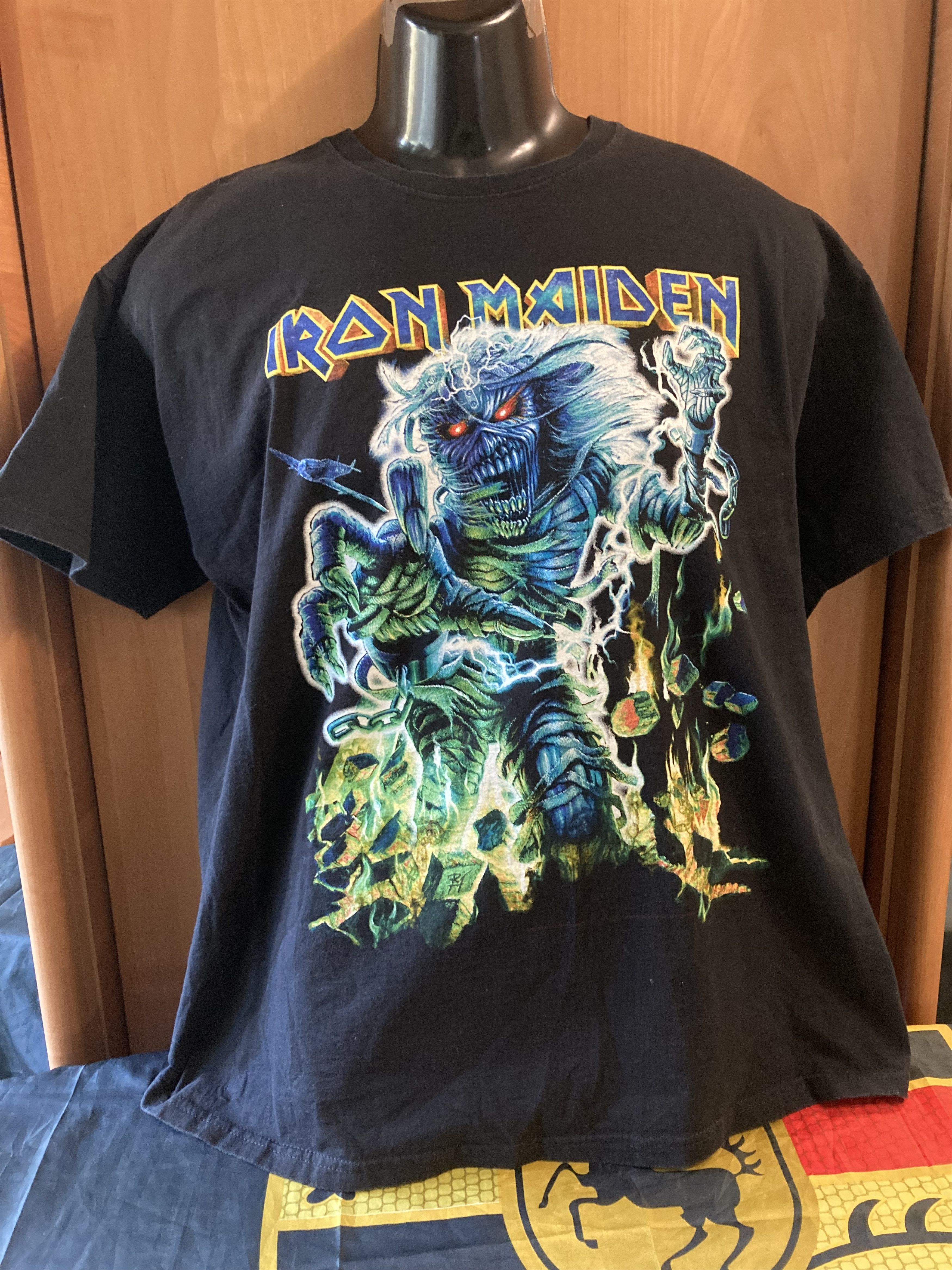 Band Tees Iron Maiden Somewhere Back In Time World Tour 2009 Size US XL / EU 56 / 4 - 1 Thumbnail