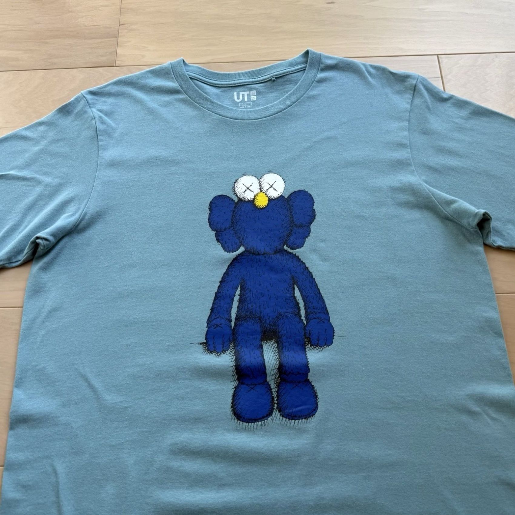 Uniqlo Kaws Uniqlo Shirt L Teal Blue Crew Neck Short Sleeve Logo Graphic Cotton Men T-Shirt Vintage No Size US L / EU 52-54 / 3 - 3 Thumbnail