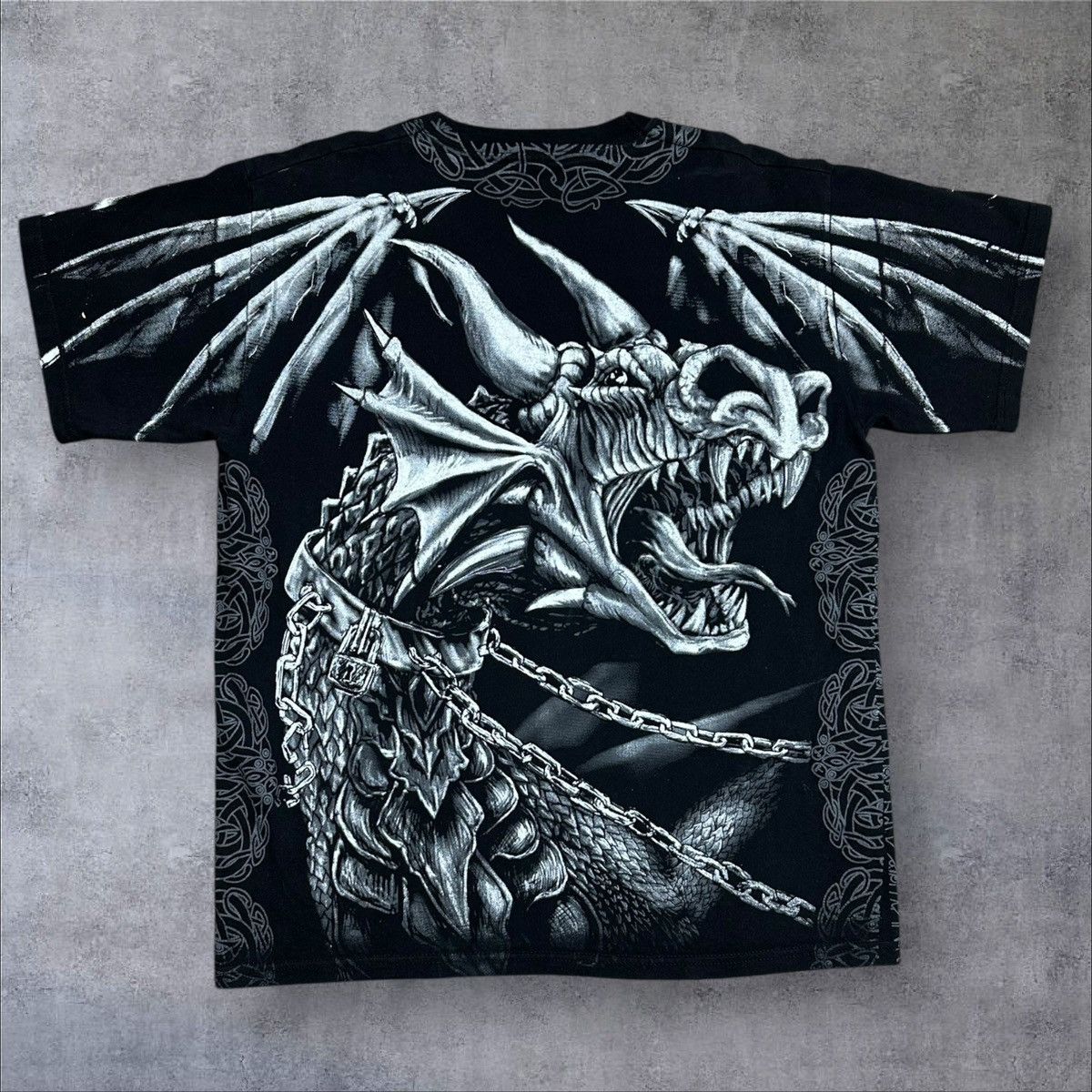 Fruit Of The Loom × Vintage Vintage Graphic Dragon Fantasy Gothic Print Barbarian Battle Size US L / EU 52-54 / 3 - 8 Thumbnail