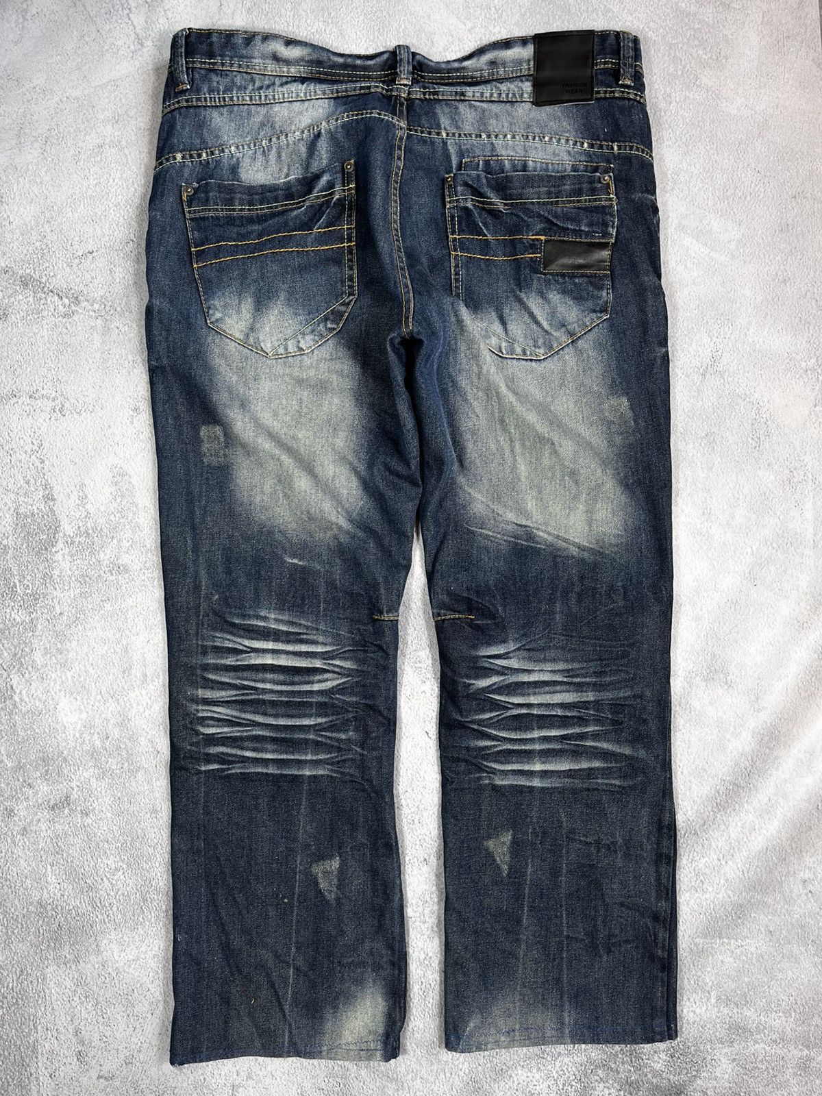 Japanese Brand × Vintage Vintage Y2K Japanese jeans faded streetwear style Size US 36 / EU 52 - 1 Thumbnail