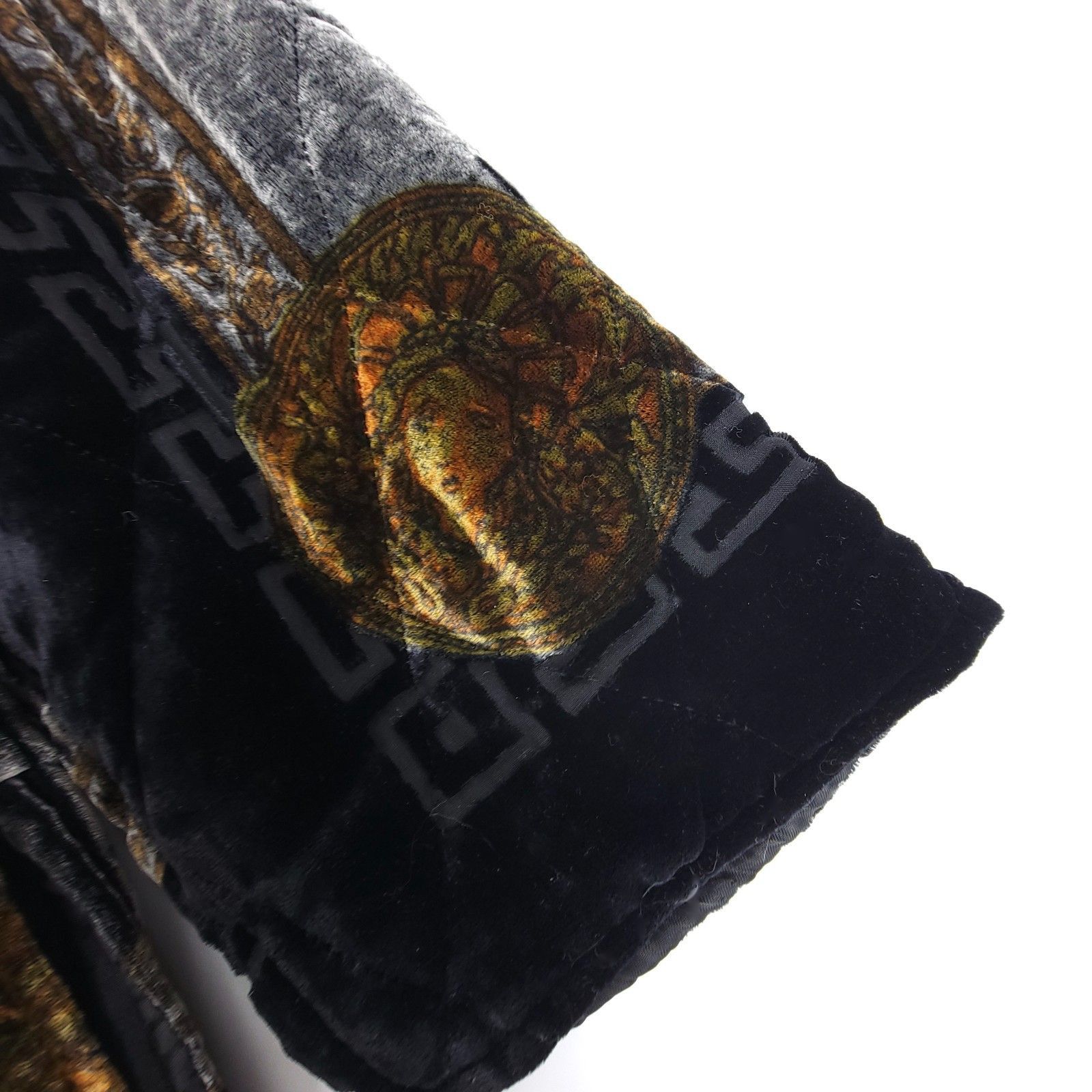 Vintage Old Money Ceta Italiana 100% Silk 90s Medusa Velvet Jacket Size US S / EU 44-46 / 1 - 4 Thumbnail