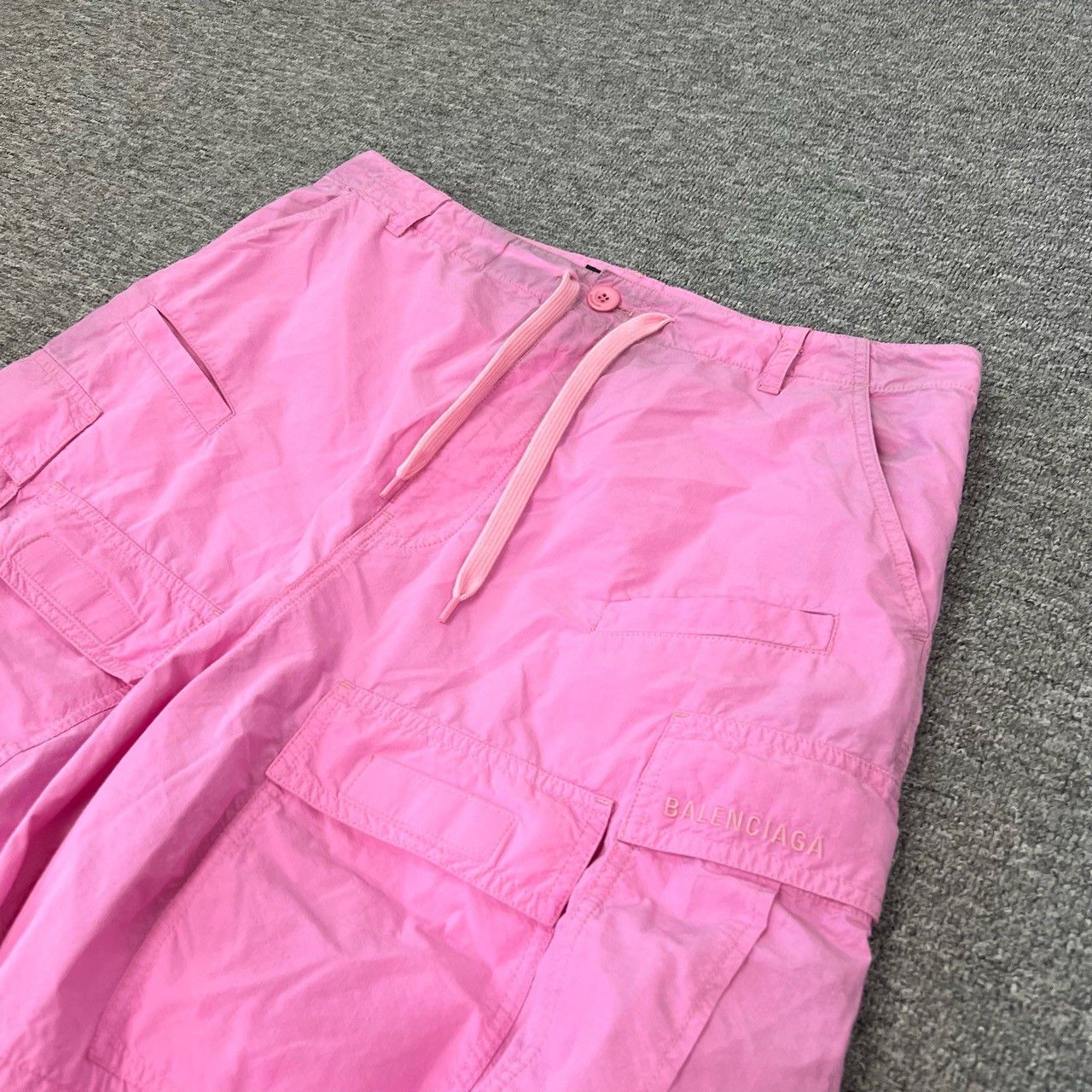 Balenciaga Balenciaga 24FW Pink Cargo Overalls pants 2501-Nextarrow Size US 26 / EU 42 - 4 Thumbnail