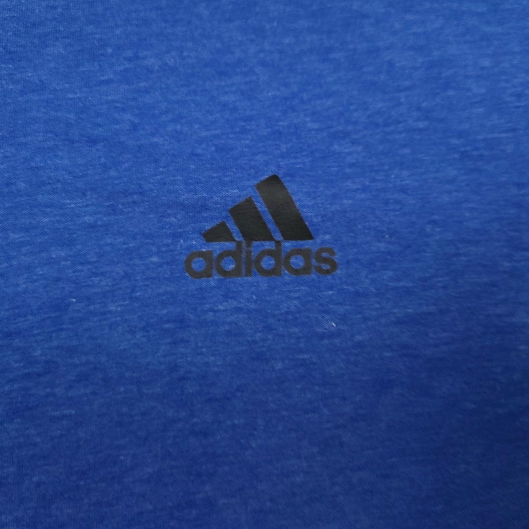 Adidas ADIDAS Shirt Unisex Adults T-Shirt Large Blue Crew Neck Short Sleeve - Active Wear - Used Size US L / EU 52-54 / 3 - 3 Thumbnail