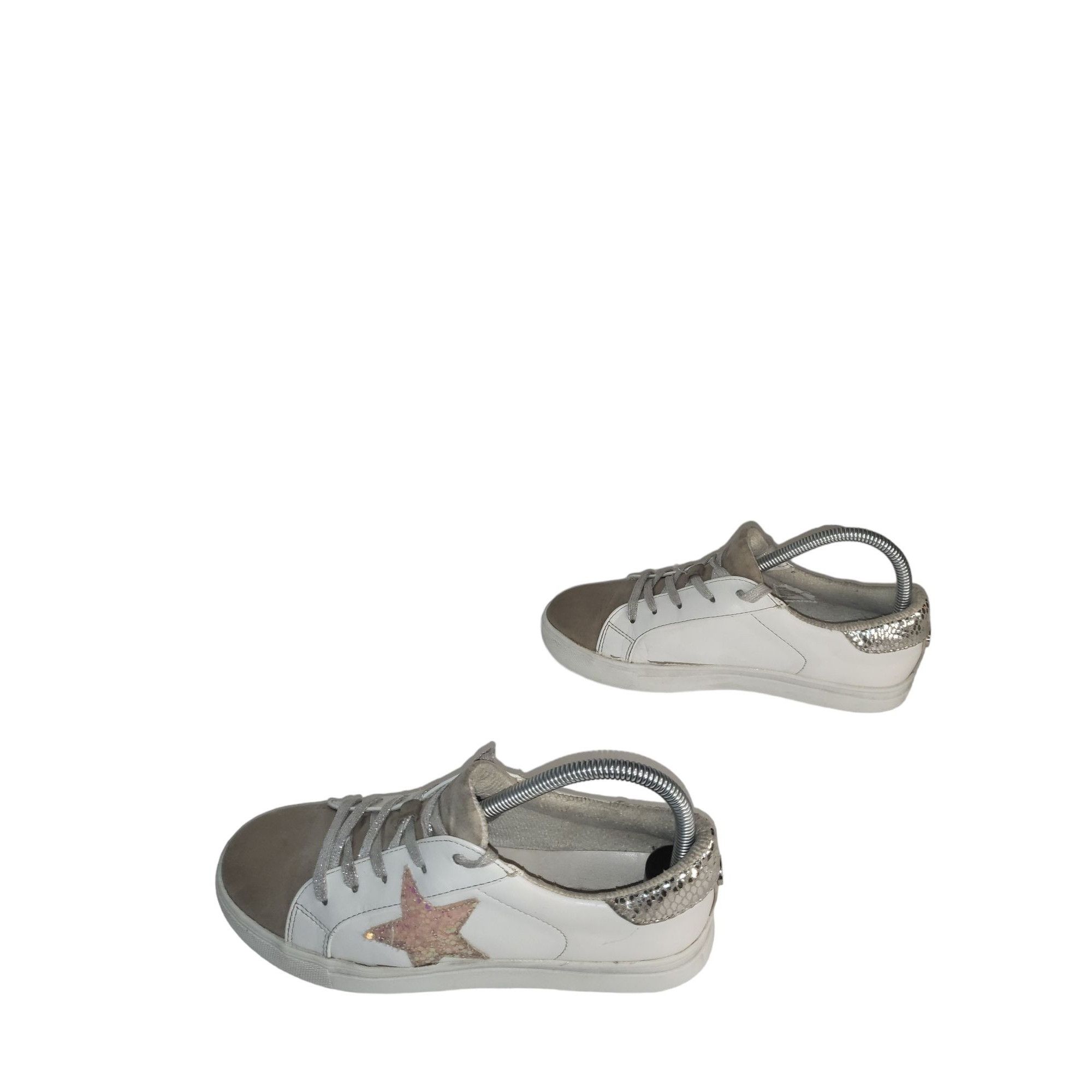 Steve Madden Steve Madden Sneakers Women Sz 5 J rezume Multicolor Lace Up Size US 5 / IT 35 - 2 Thumbnail