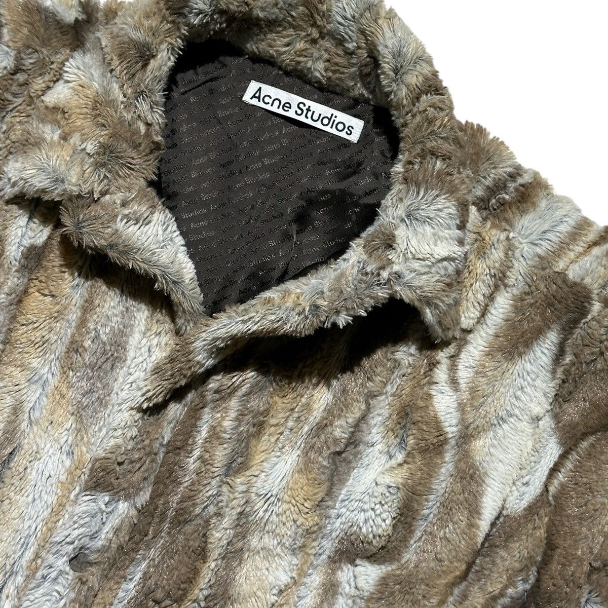 Acne Studios Faux Fur oversized jacket Size US S / EU 44-46 / 1 - 2 Thumbnail