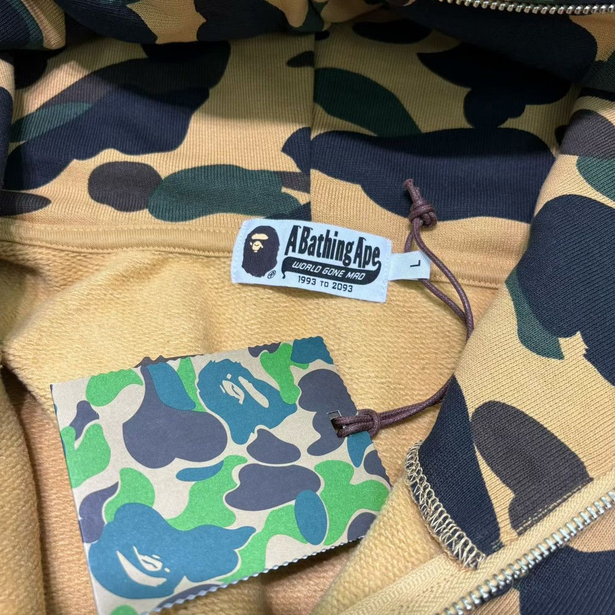 Bape COLOR CAMO SHARK FULL ZIP HOODIE Size US L / EU 52-54 / 3 - 8 Thumbnail