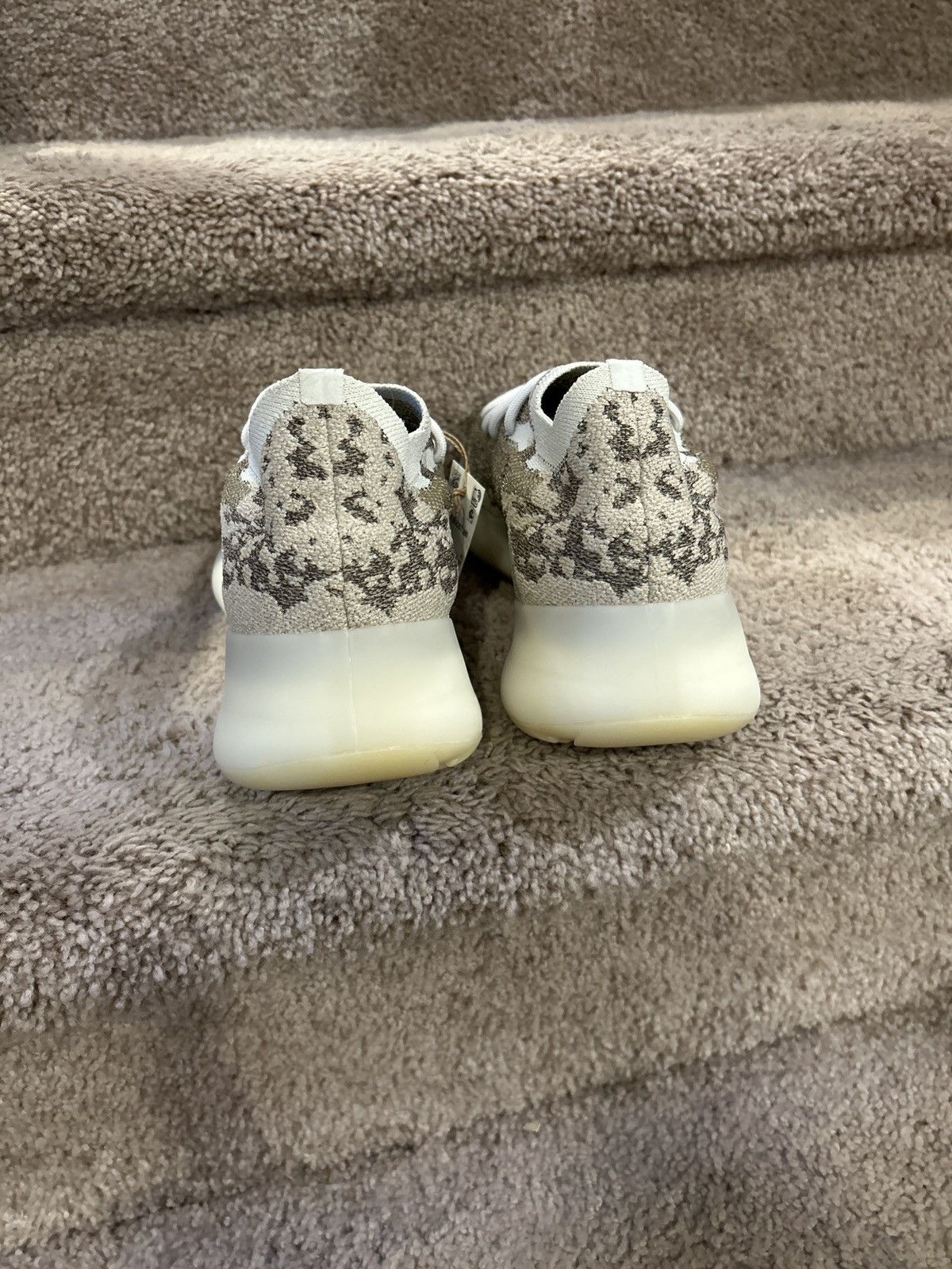 Adidas × Yeezy Pyrite Size US 9 / EU 42 - 12 Thumbnail