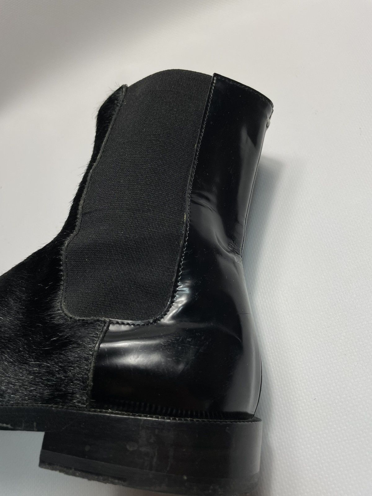 Maison Margiela Maison Margiela Tabi Pony Hair Chelsea Boots Black Size 38.5 Size US 8.5 / IT 38.5 - 6 Thumbnail
