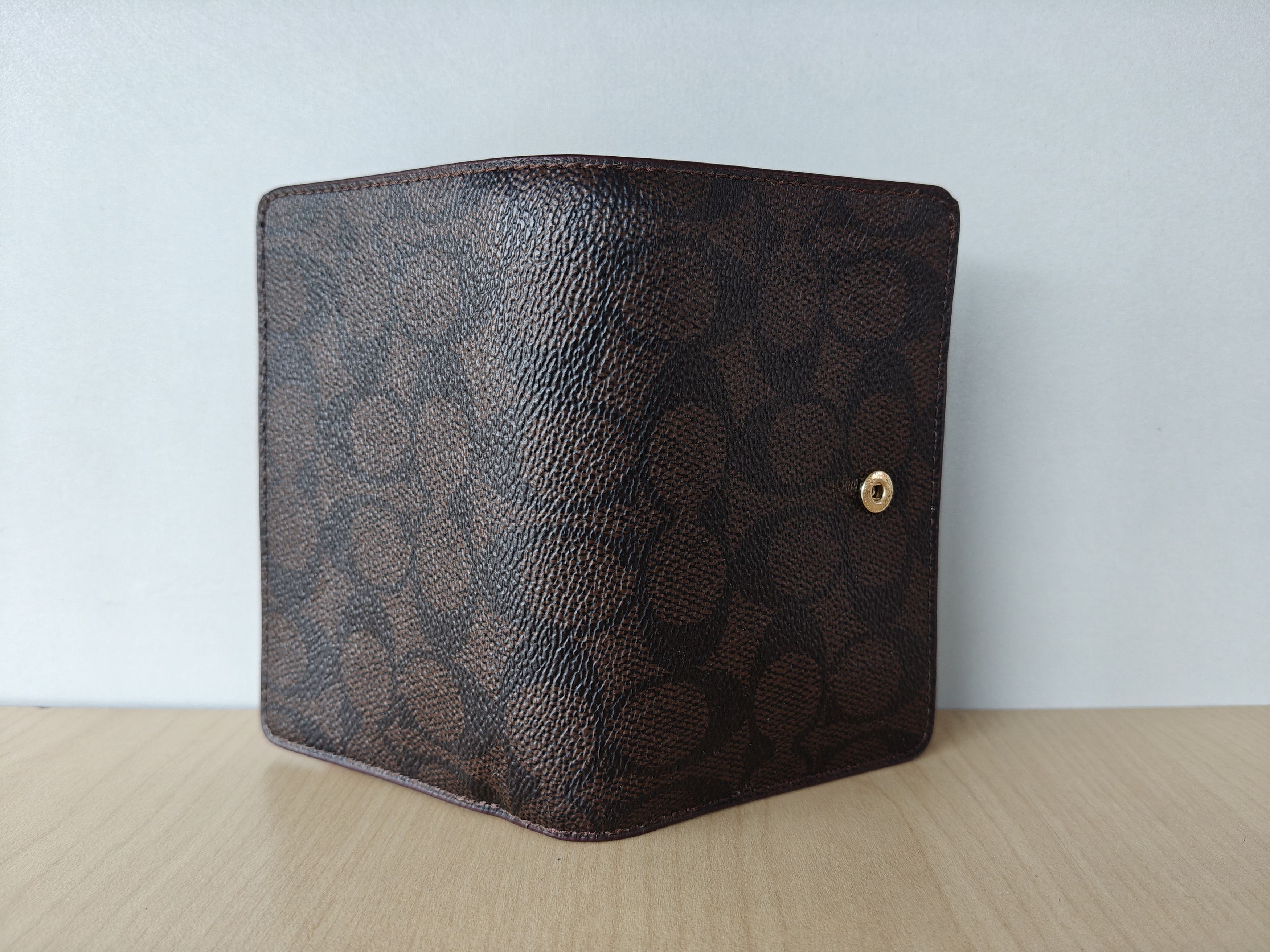 Coach Coach Medium Corner Zip Wallet Free Shipping T/1002 Size ONE SIZE - 10 Thumbnail