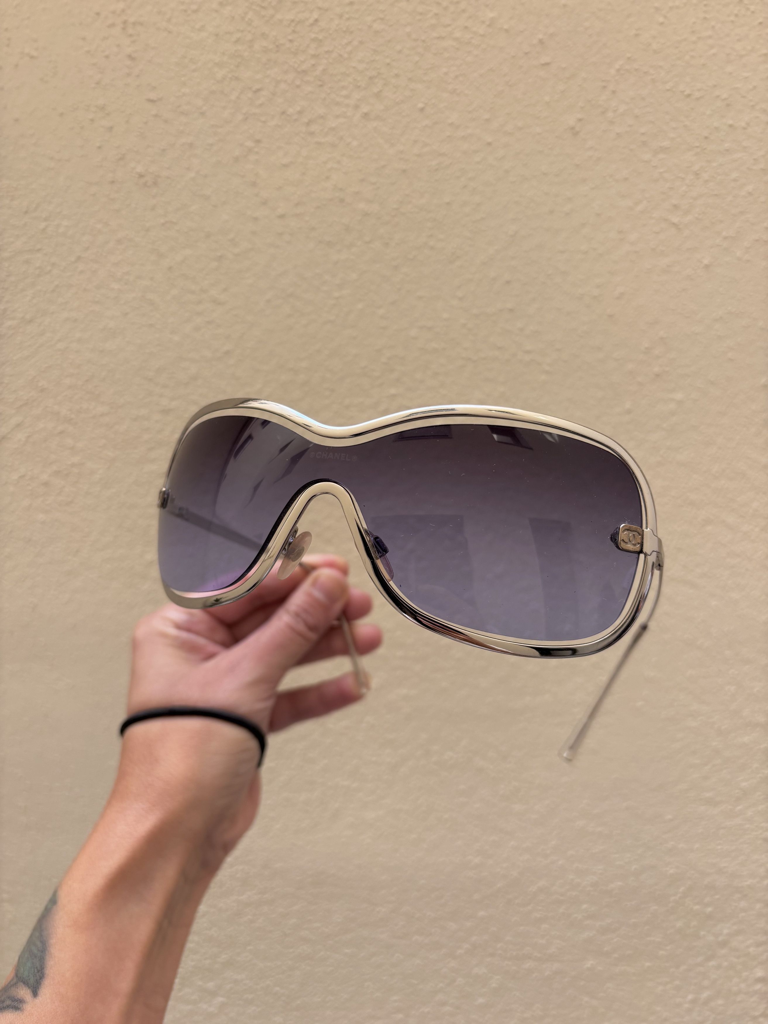 Chanel Chanel Sunglasses 4031 Rhinestone CC 4017 Rimless Vintage Size ONE SIZE - 7 Thumbnail