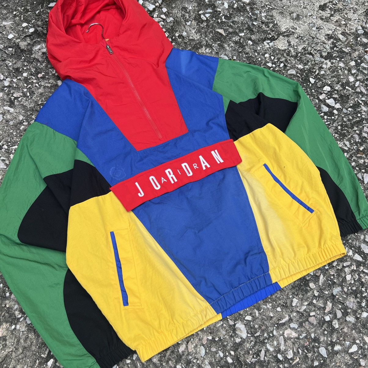 Nike “AIR JORDAN” MULTI COLOUR LIGHT JACKET Size US L / EU 52-54 / 3 - 2 Thumbnail