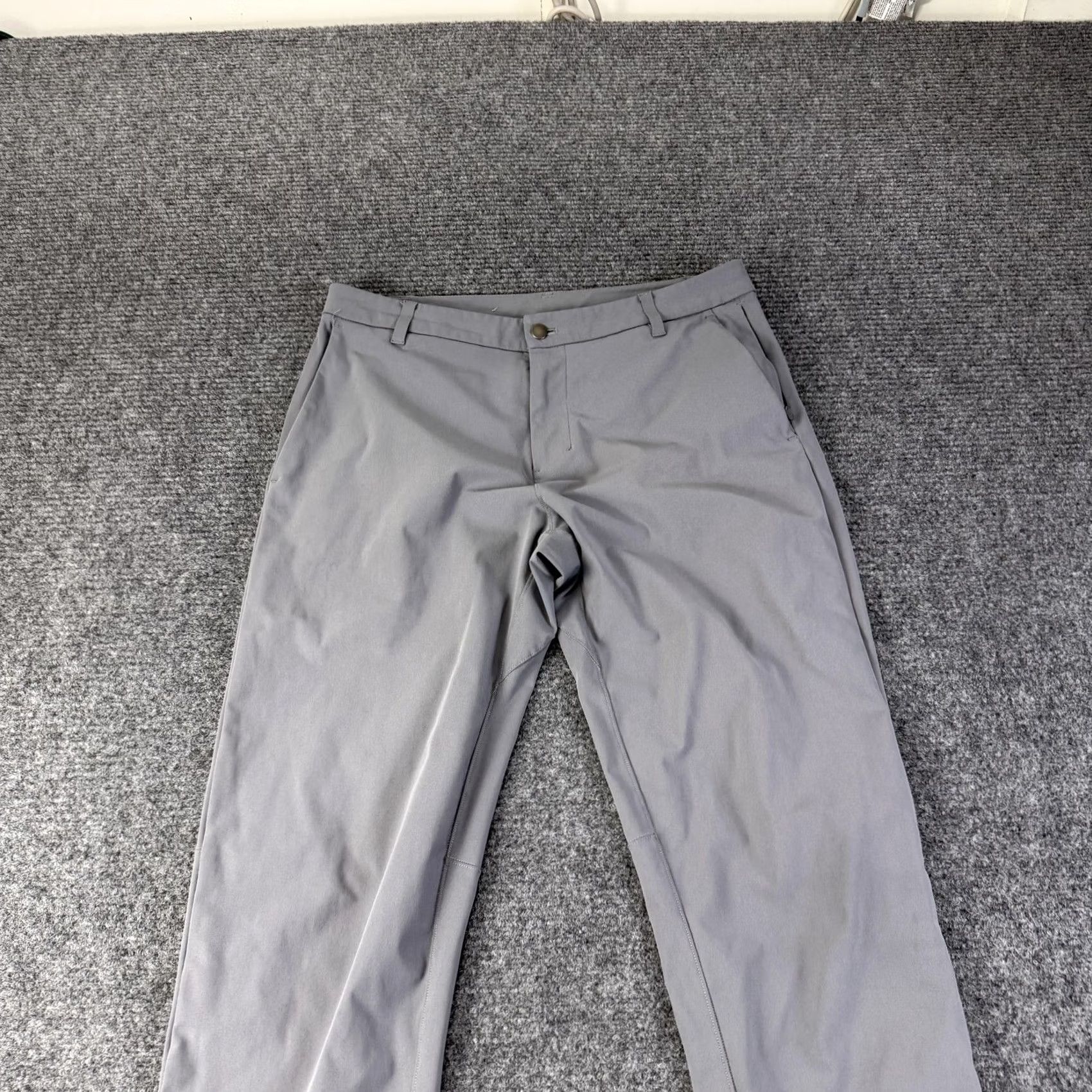 Lululemon Lululemon Mens Pants Gray Tech Stretch Performance Chino Golf 34 34x35 Tall Size US 34 / EU 50 - 2 Thumbnail