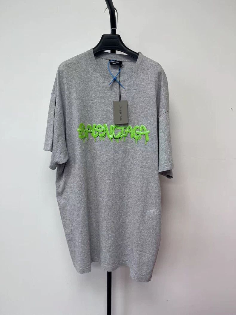 Balenciaga Balenciaga Jelly Graffiti Logo Letter Print T-Shirt Size US S / EU 44-46 / 1 - 1 Thumbnail