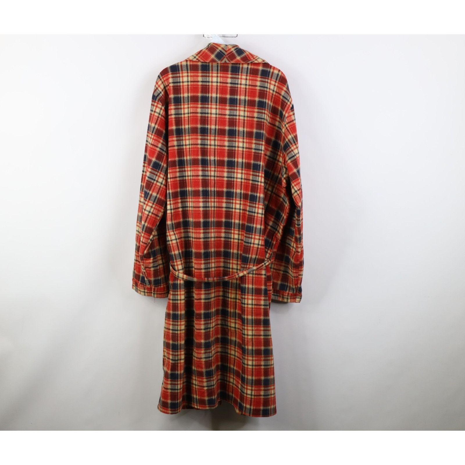 Vintage Vintage 70s Streetwear Distressed Flannel Belted Bath Robe Size US L / EU 52-54 / 3 - 16 Thumbnail
