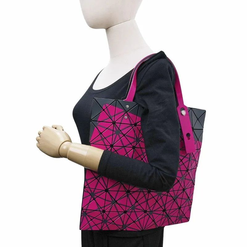 Issey Miyake o1mle0325 Size: OS / Bao Bao Gap Bag in Pink & Dark Grey Size ONE SIZE - 2 Thumbnail