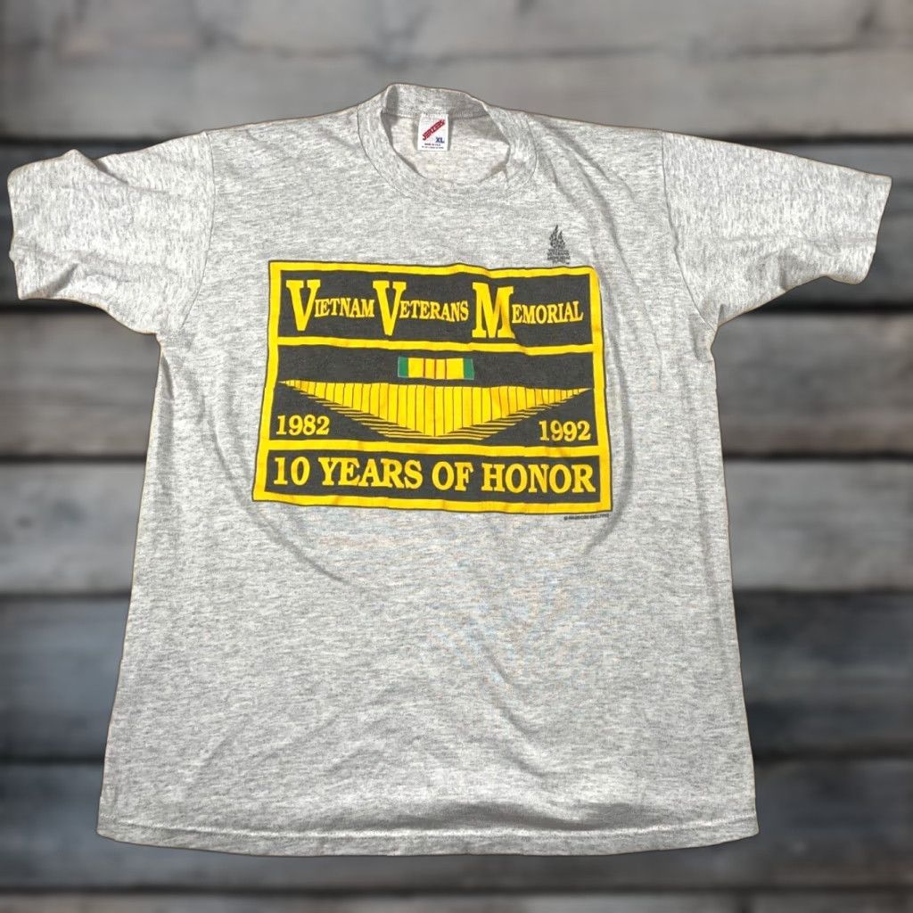 Jerzees VTG 1992 Vietnam Veterans Memorial T-Shirt Adult Large Gray Jerzees Size US L / EU 52-54 / 3 - 1 Thumbnail
