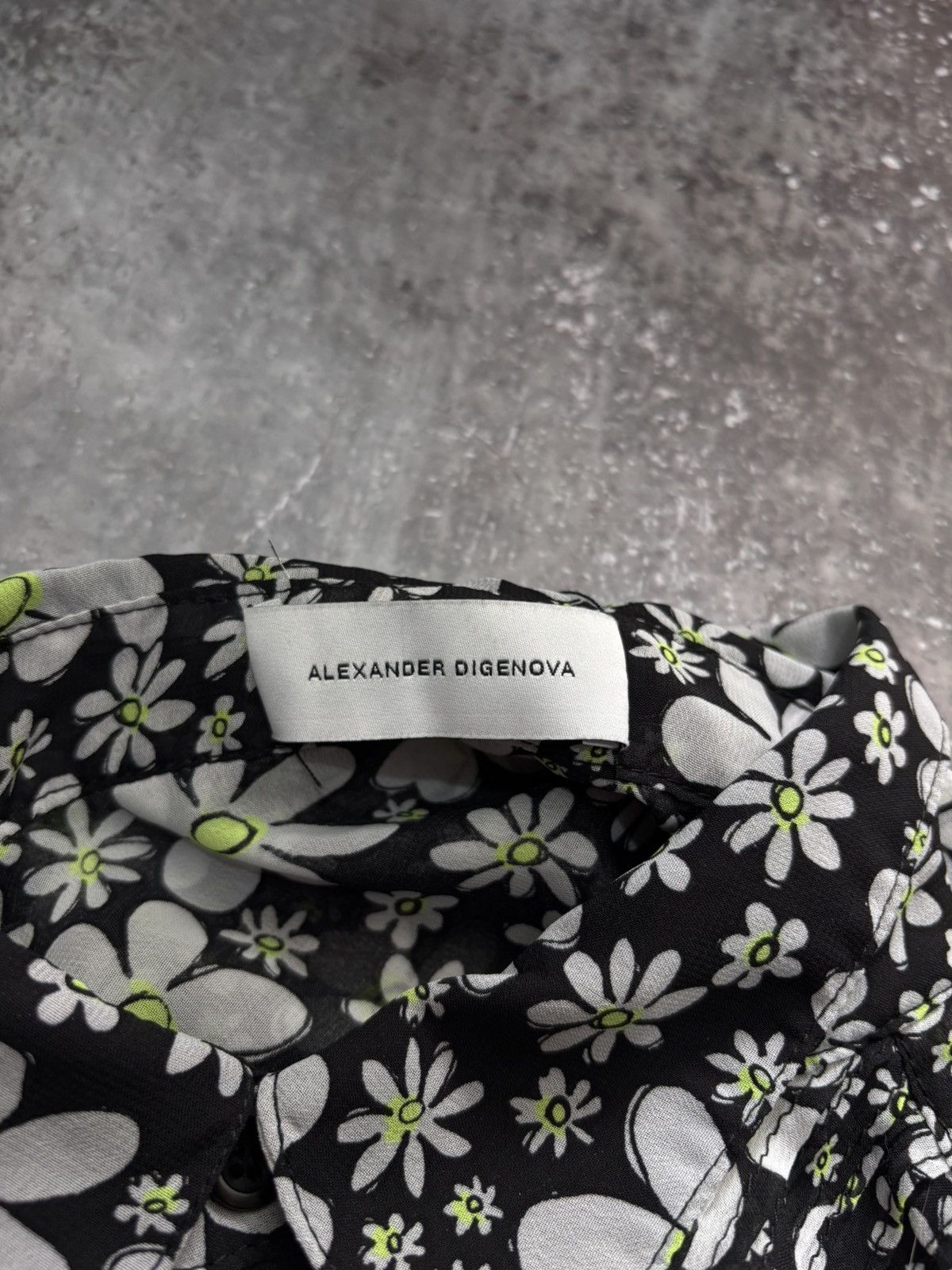 ALEXANDER DIGENOVA Alexander Digenova Chiffon Sunflower Shirt. Size Large Size US L / EU 52-54 / 3 - 4 Thumbnail