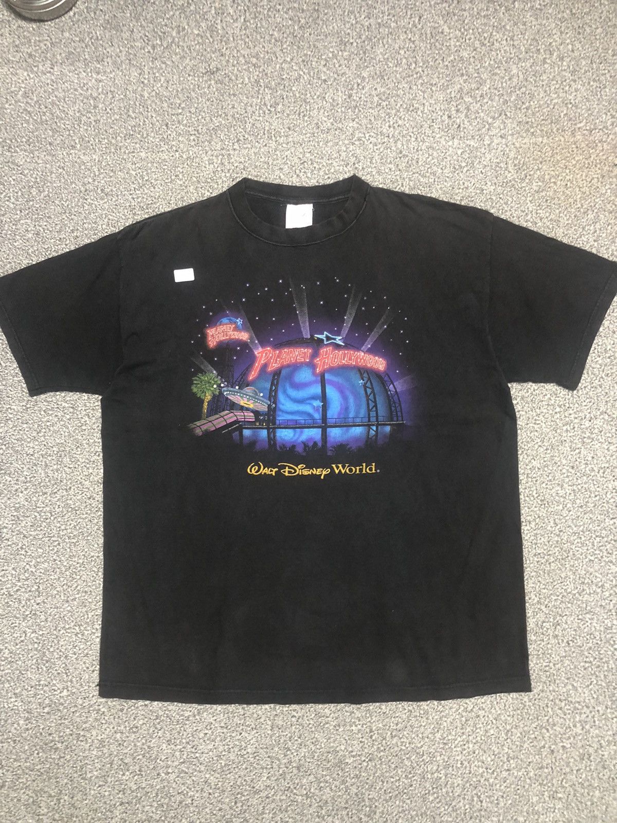 Vintage Vintage 90s Sunfaded Planet Hollywood Walt Disney Tee Size US XXL / EU 58 / 5 - 1 Thumbnail