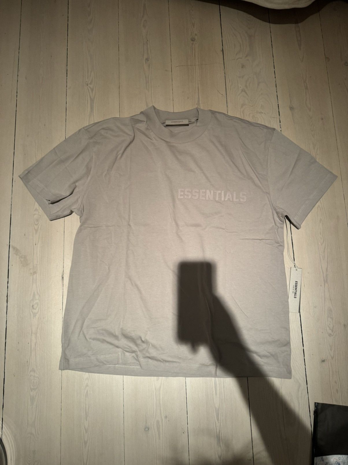 Essentials × Fear of God Fear of god essentials t shirt smoke Size US L / EU 52-54 / 3 - 2 Thumbnail