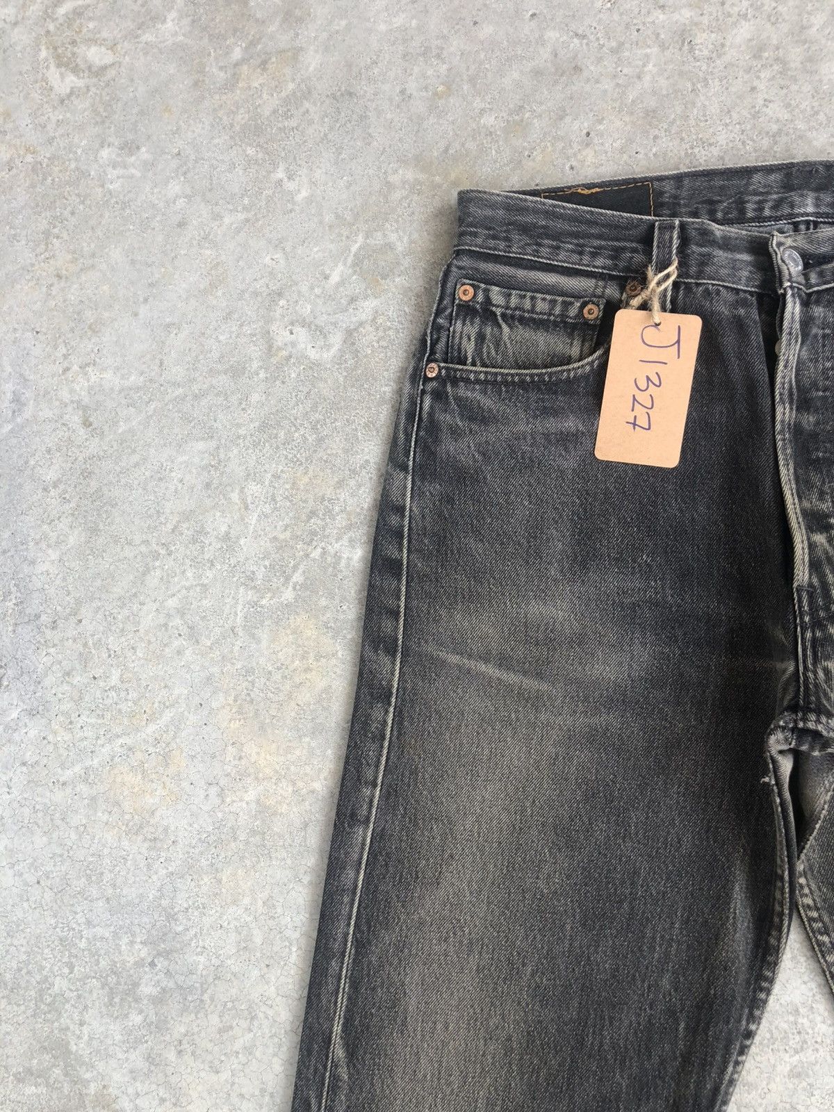 If Six Was Nine Vintage 90’s Levi’s 501 Distressed Denim Size US 32 / EU 48 - 4 Thumbnail