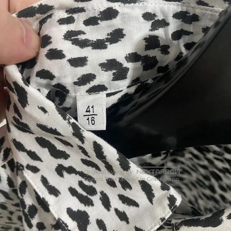 Saint Laurent Paris Saint Laurent Paris 13fw snow leopard print shirt. Size US S / EU 44-46 / 1 - 5 Thumbnail
