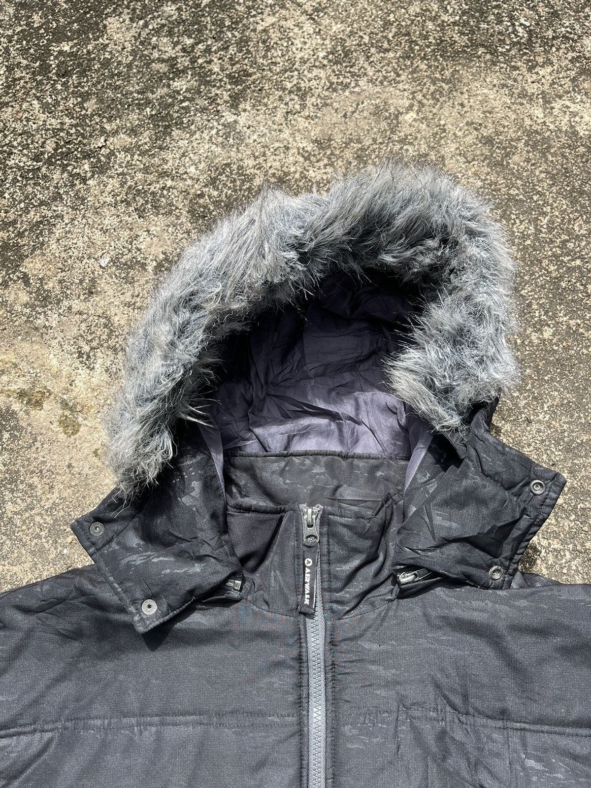 Airwalk Airwalk Vintage Black Puffer Jacket Faux Fur Hood 3L Size US XXL / EU 58 / 5 - 5 Thumbnail