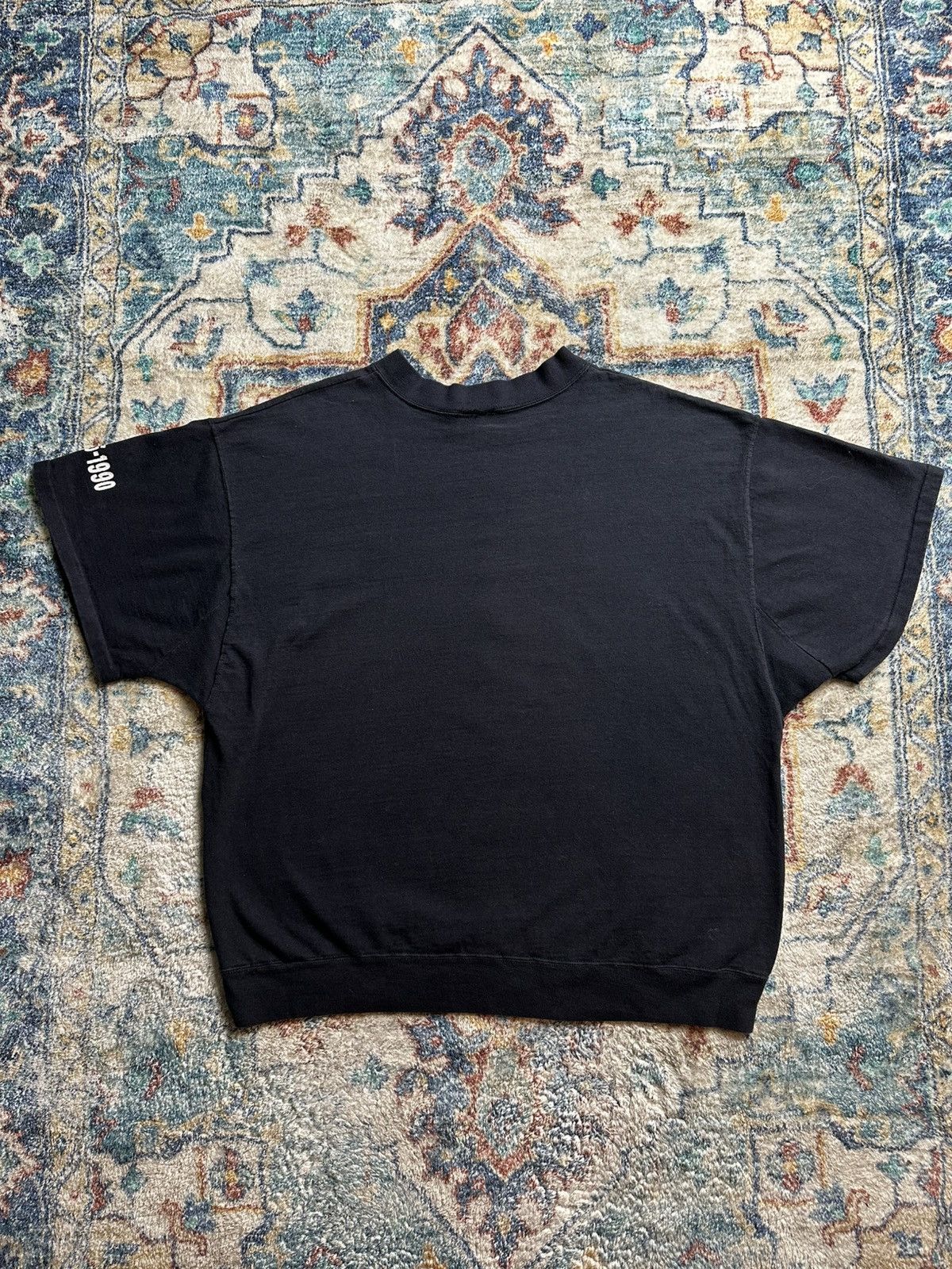 Vintage Vintage Disneyland 35 Years Of Magic Short Sleeve Sweatshirt Size US XL / EU 56 / 4 - 2 Thumbnail