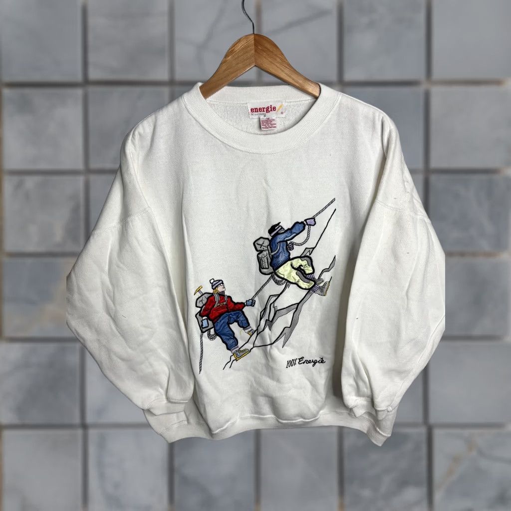 Energie VINTAGE Energie Sweatshirt Womens M White 100% Energie Climbers Graphic 90s Size M / US 6-8 / IT 42-44 - 1 Thumbnail