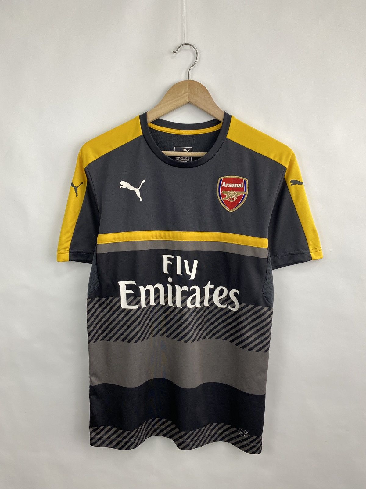 Puma Y2K Arsenal Puma Soccer Jersey Blokecore Rare Retro Hype Size US M / EU 48-50 / 2 - 3 Thumbnail