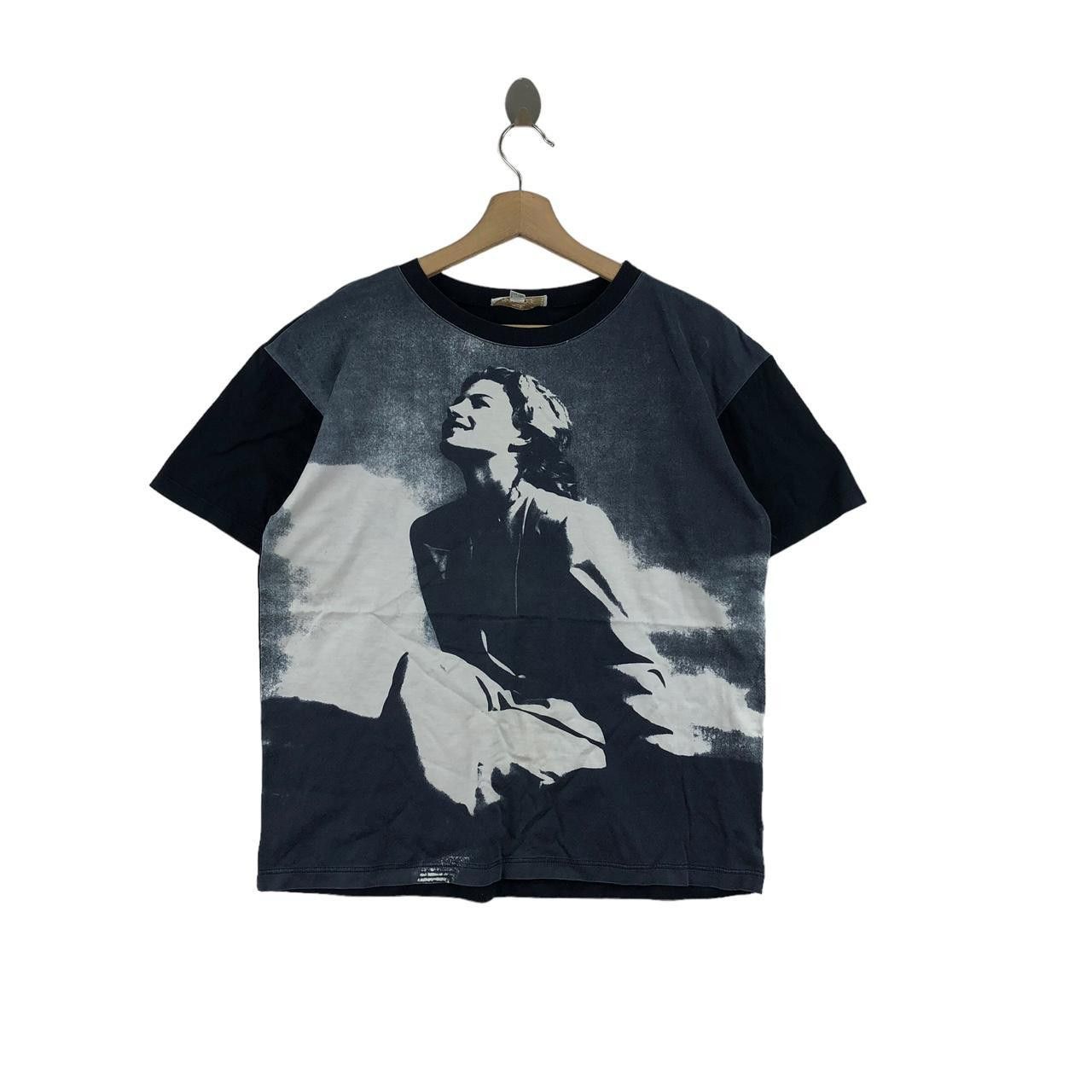 Vintage Vintage GONE WITH THE WIND AOP Made In Italy Tee Shirt Size L / US 10 / IT 46 - 1 Thumbnail