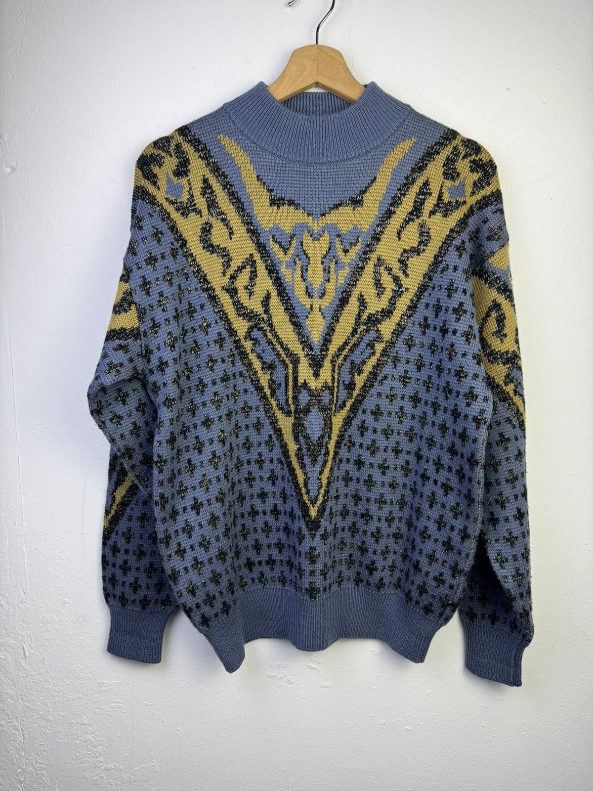 Vintage Vintage Uomo geometric pattern pullover sweater. Size M / US 6-8 / IT 42-44 - 1 Thumbnail